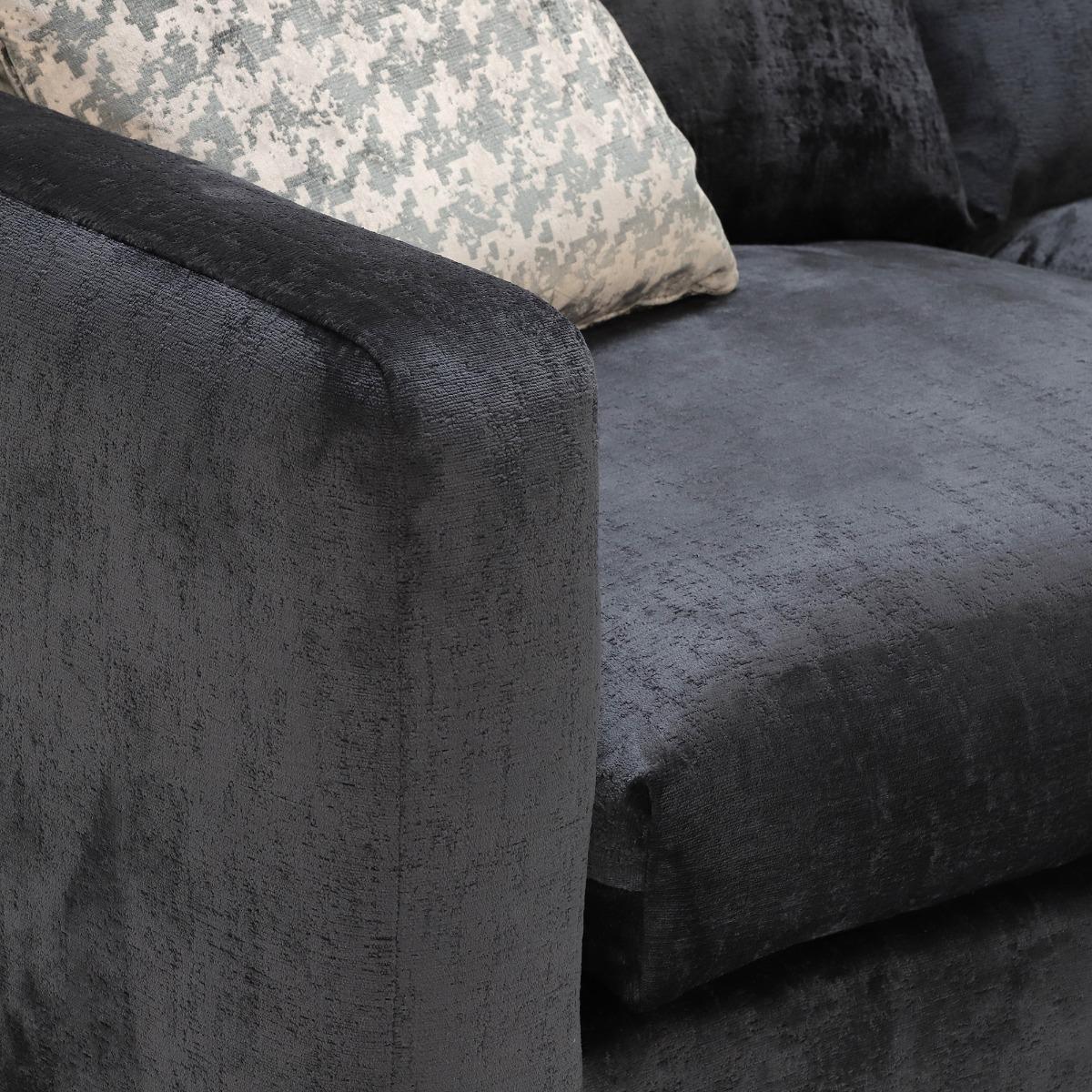 Cornell Small Sofa – image 3