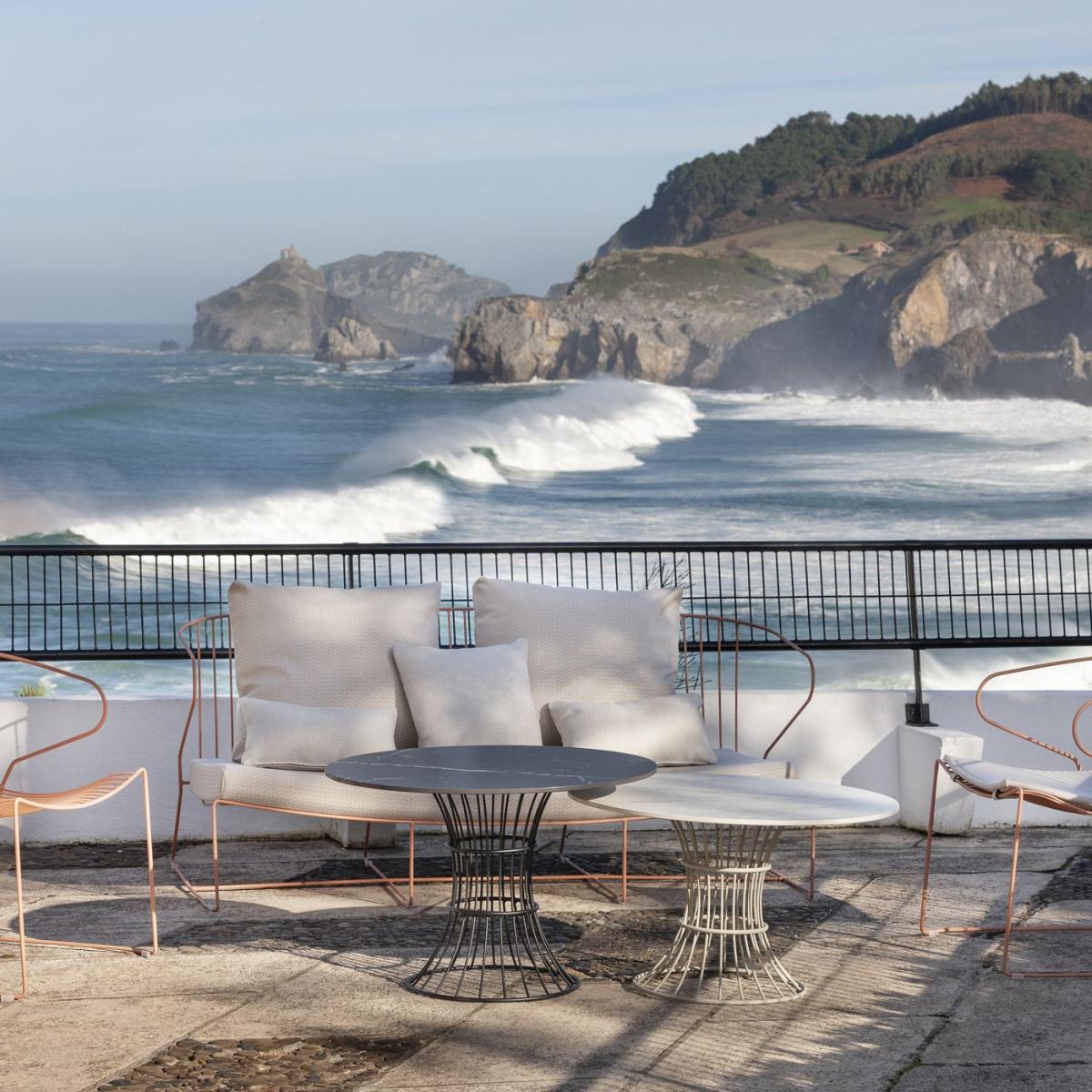 Peach Bolonia Sofa – image 4