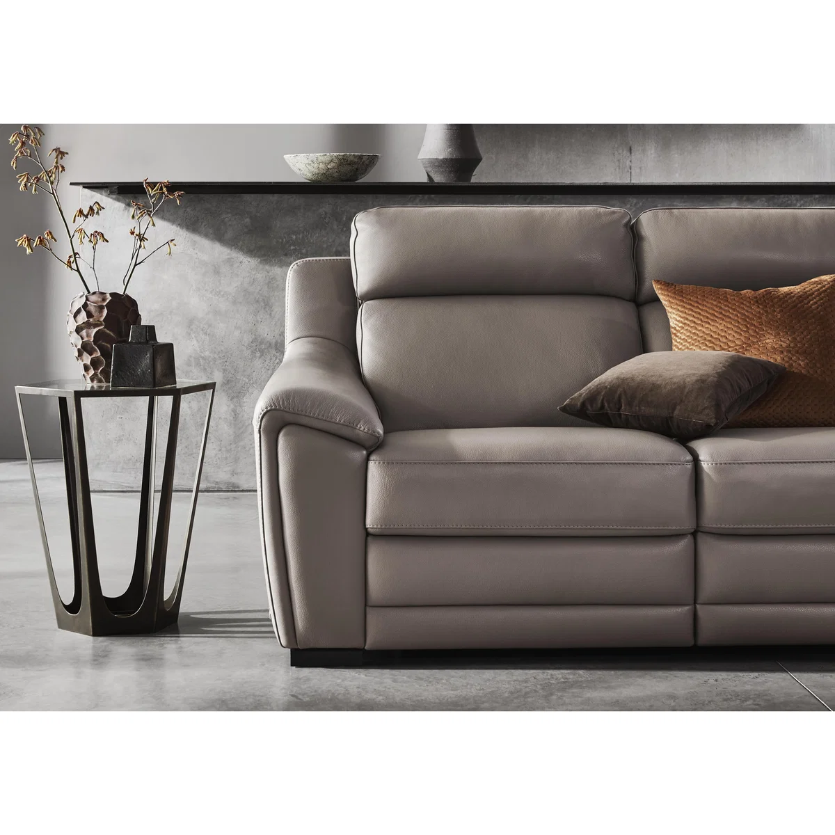 Nicoletti - Tosca 2.5 Seater Leather Sofa - Black – image 3