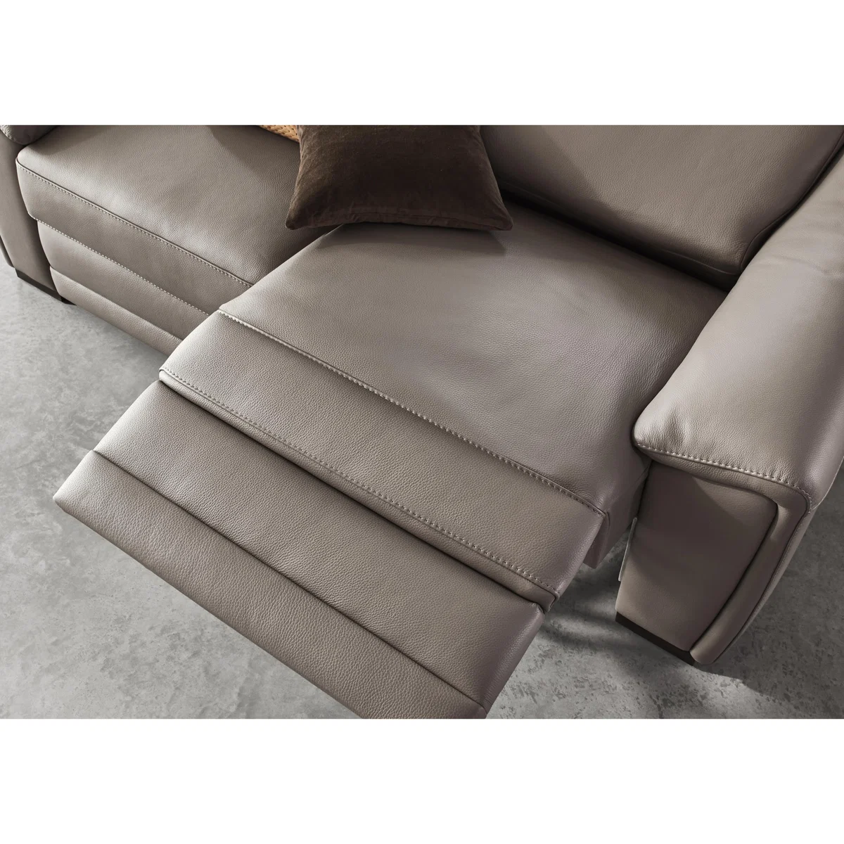 Nicoletti - Tosca 2.5 Seater Leather Sofa - Black – image 4
