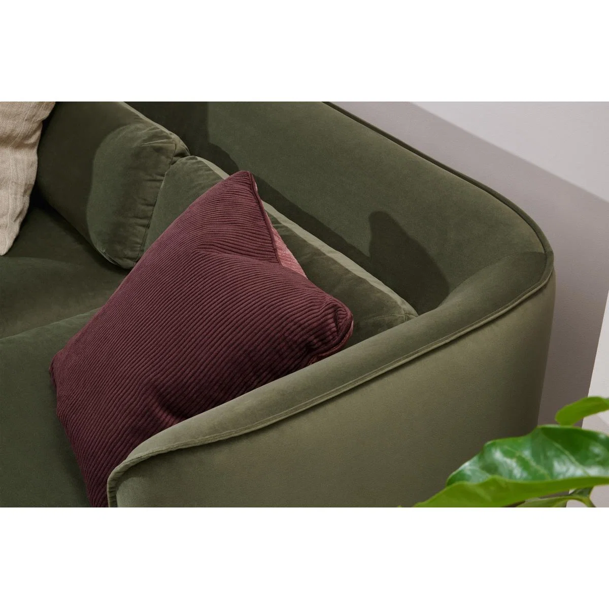 Maliri 2 Seater Sofa, Pistachio Green Recycled Velvet – image 5