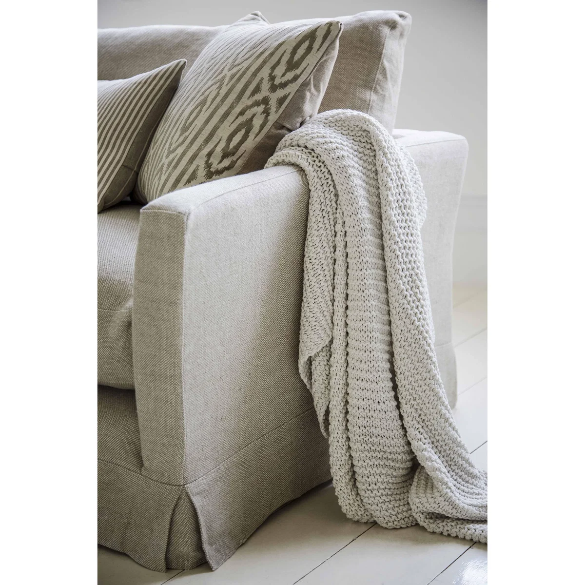 Otto 2 Seat Sofa in Skyfall Cotton Matt Velvet – image 5