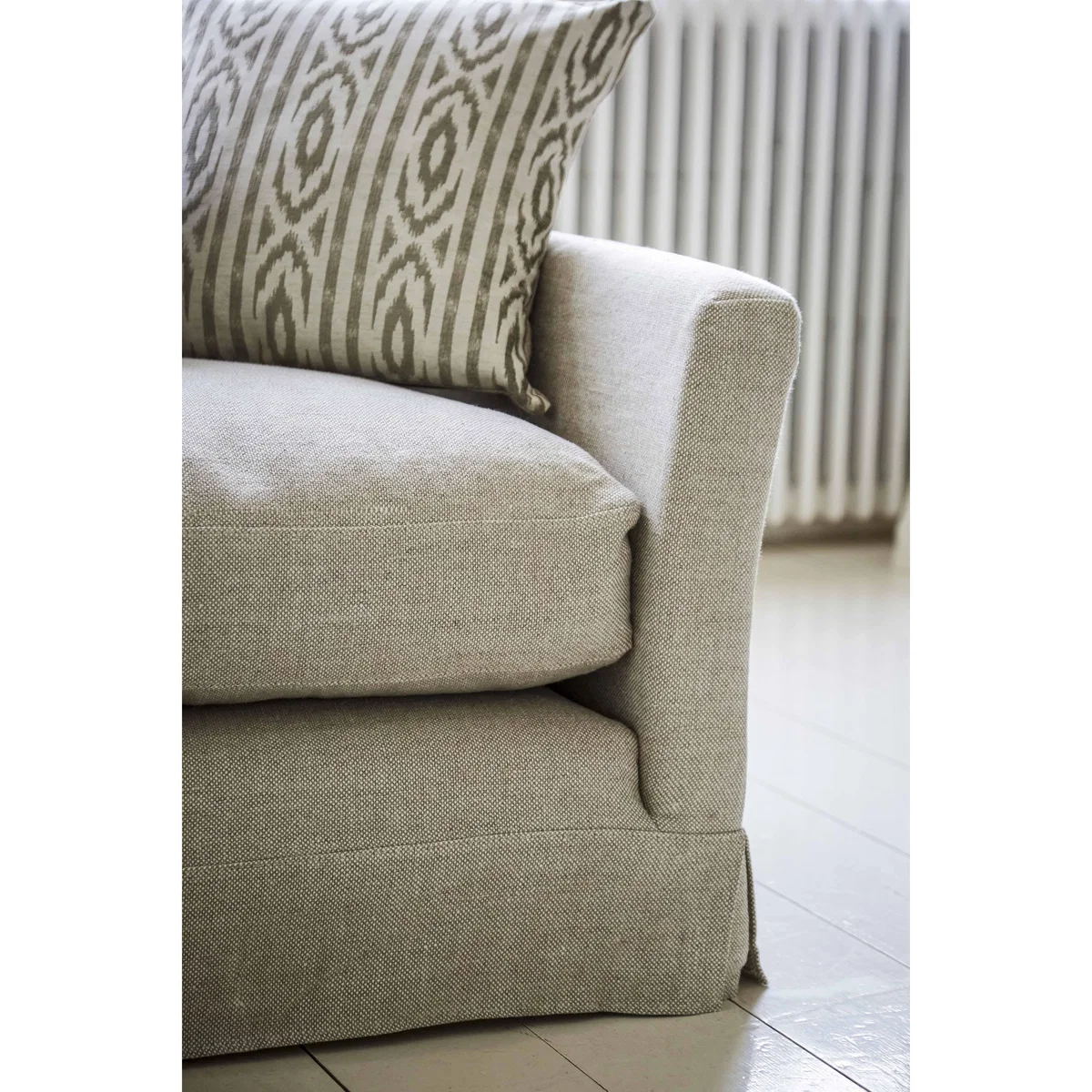 Otto 2.5 Seat Sofa in Admiral Smart Cotton - sofa.com – image 5