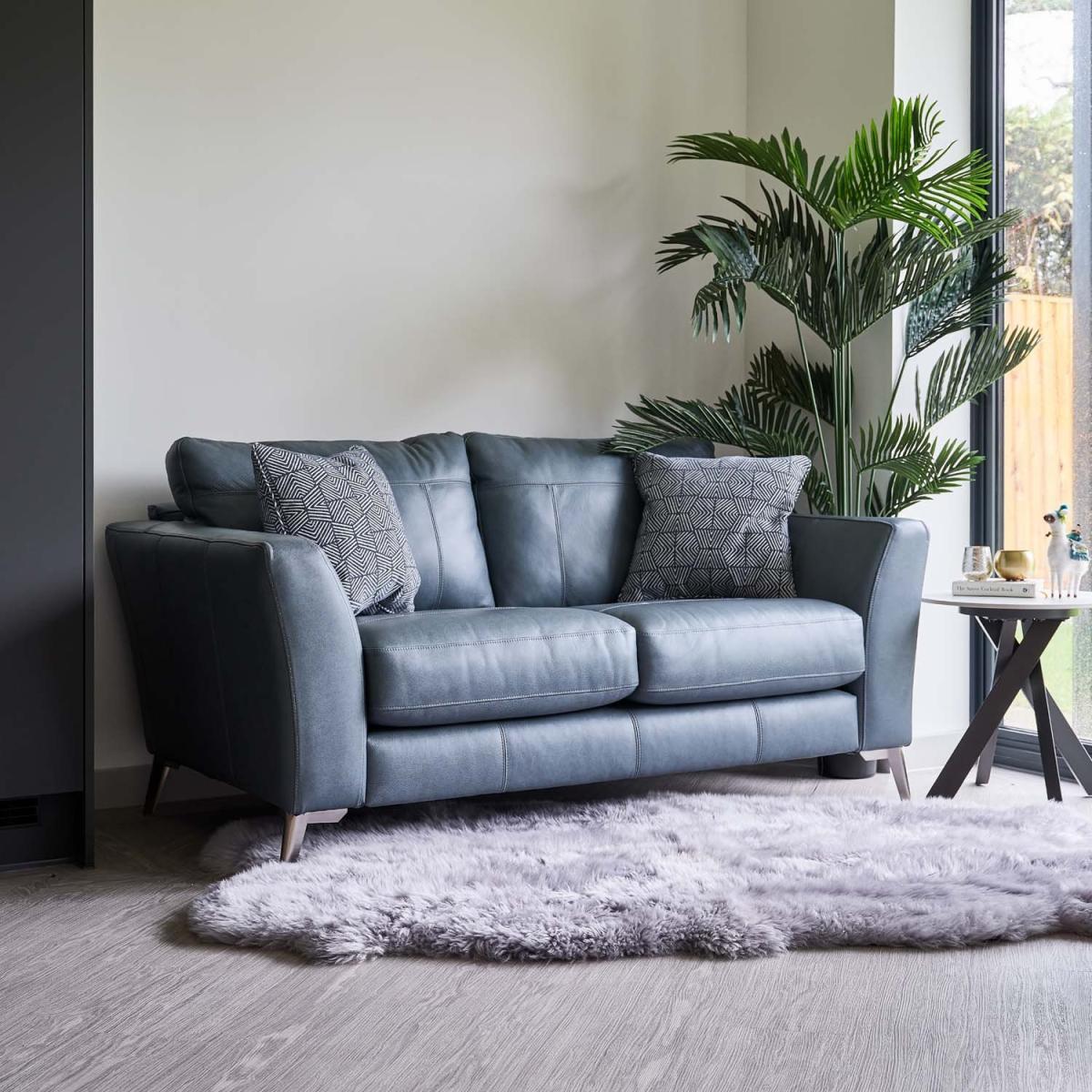 Flynn 2 Seater Sofa in Leather – image 2