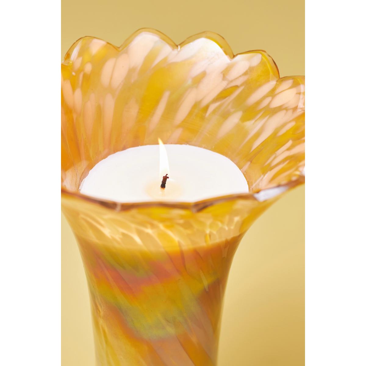 Cheena Fresh Vetiver & Sandalwood Glass Floral Candle – image 2