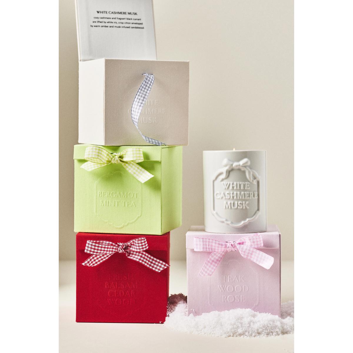 Gingham Bow Woody Teakwood Rose Ceramic Boxed Candle – image 3
