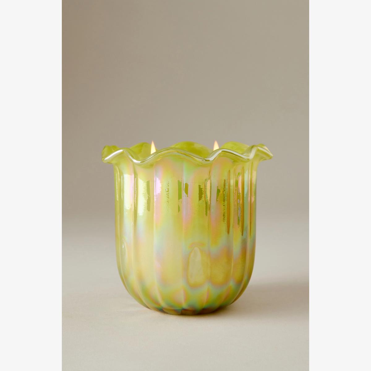 Ruffle Floral Jasmine Vetiver Glass Candle – image 1