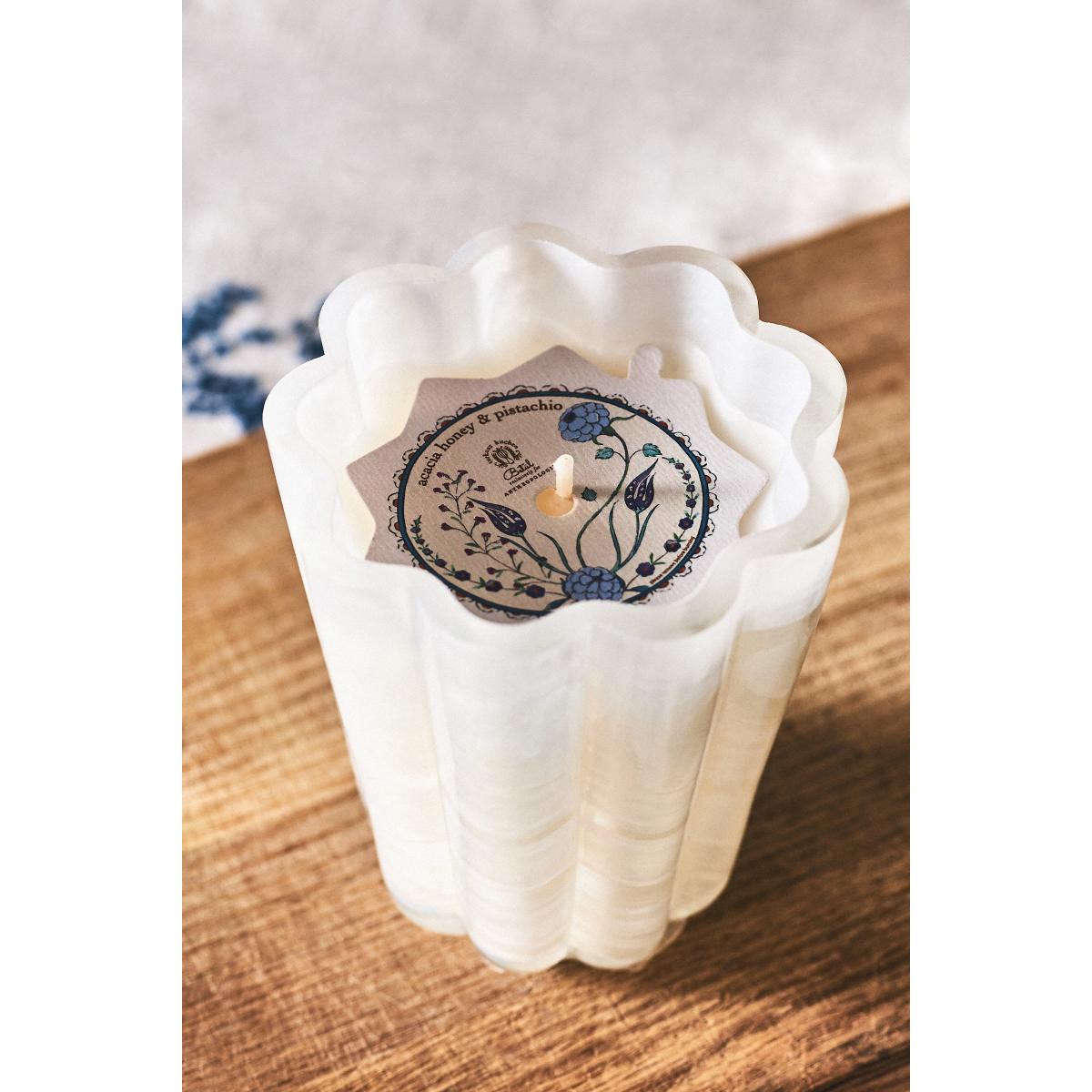 Turkuaz Kitchen Fruity Acacia Honey & Pistachio Glass Candle – image 3