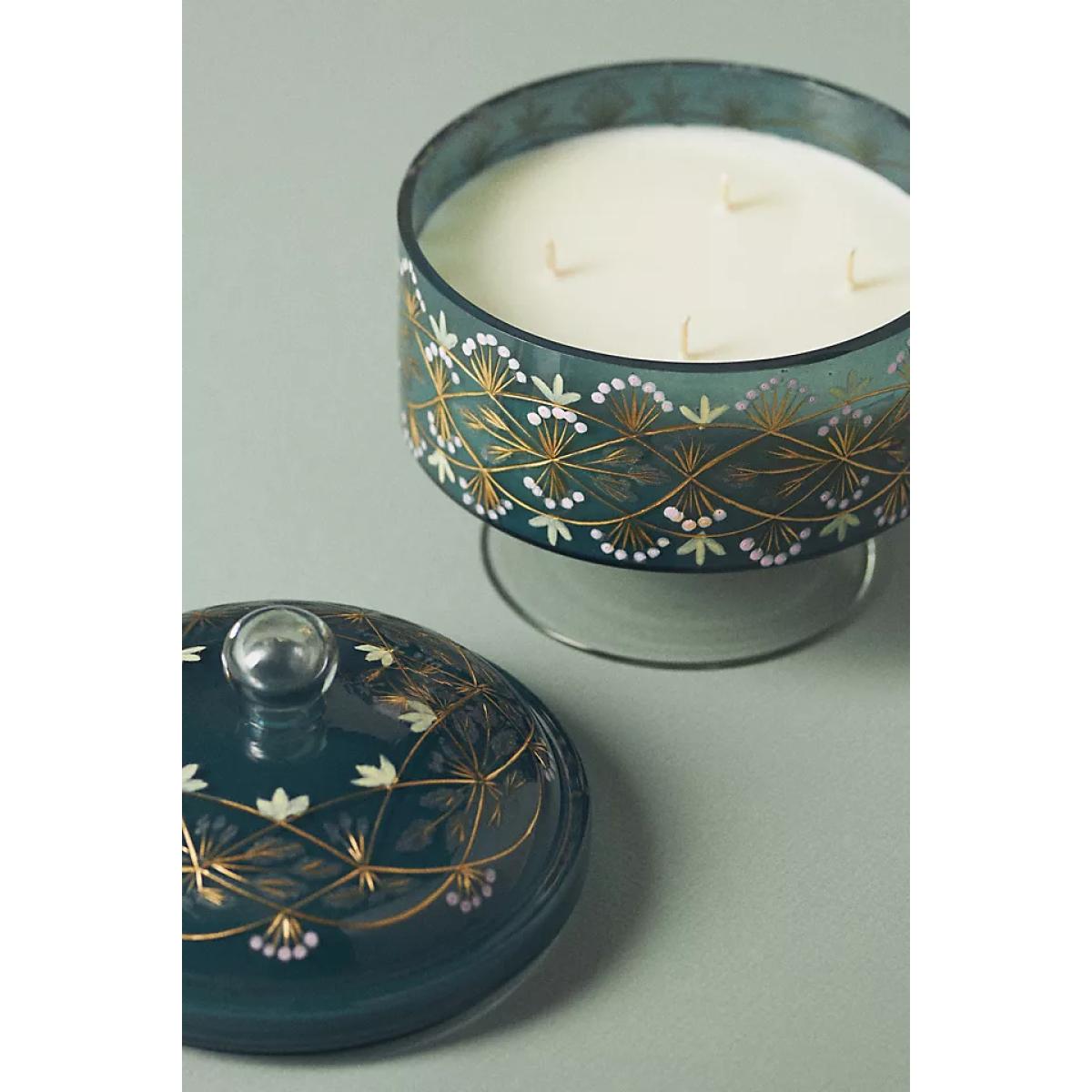 Aurora Fruity Blackberry Cedar Etched Glass Candle – image 3