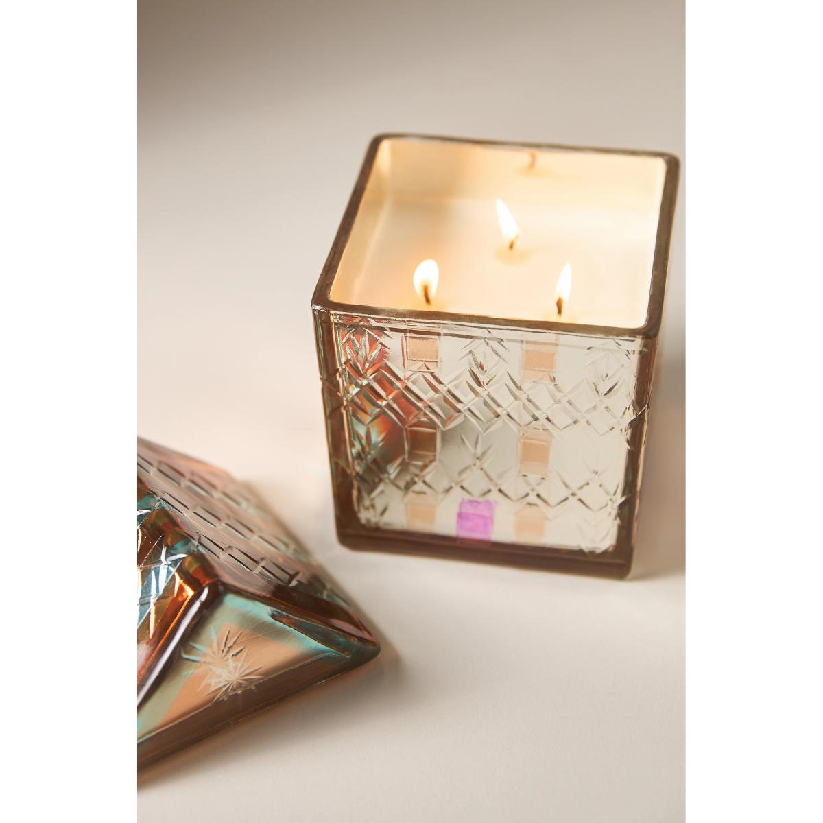Snowflake House Woody Cedar & Cypress Cut Glass Candle – image 2