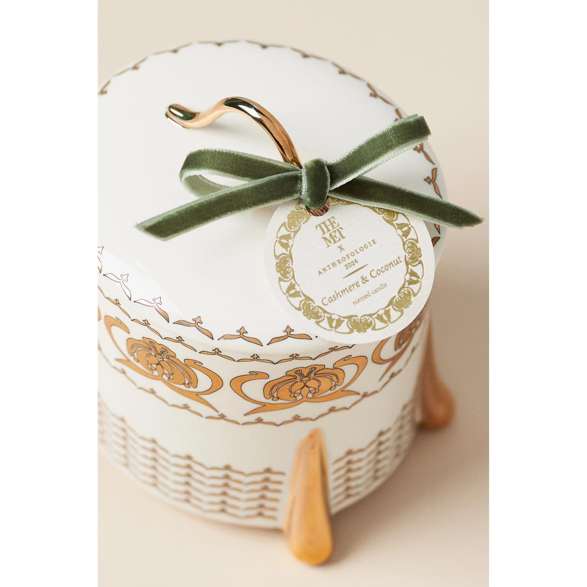 The Met x Anthropologie Gourmand Cashmere & Coconut Ceramic Candle – image 3