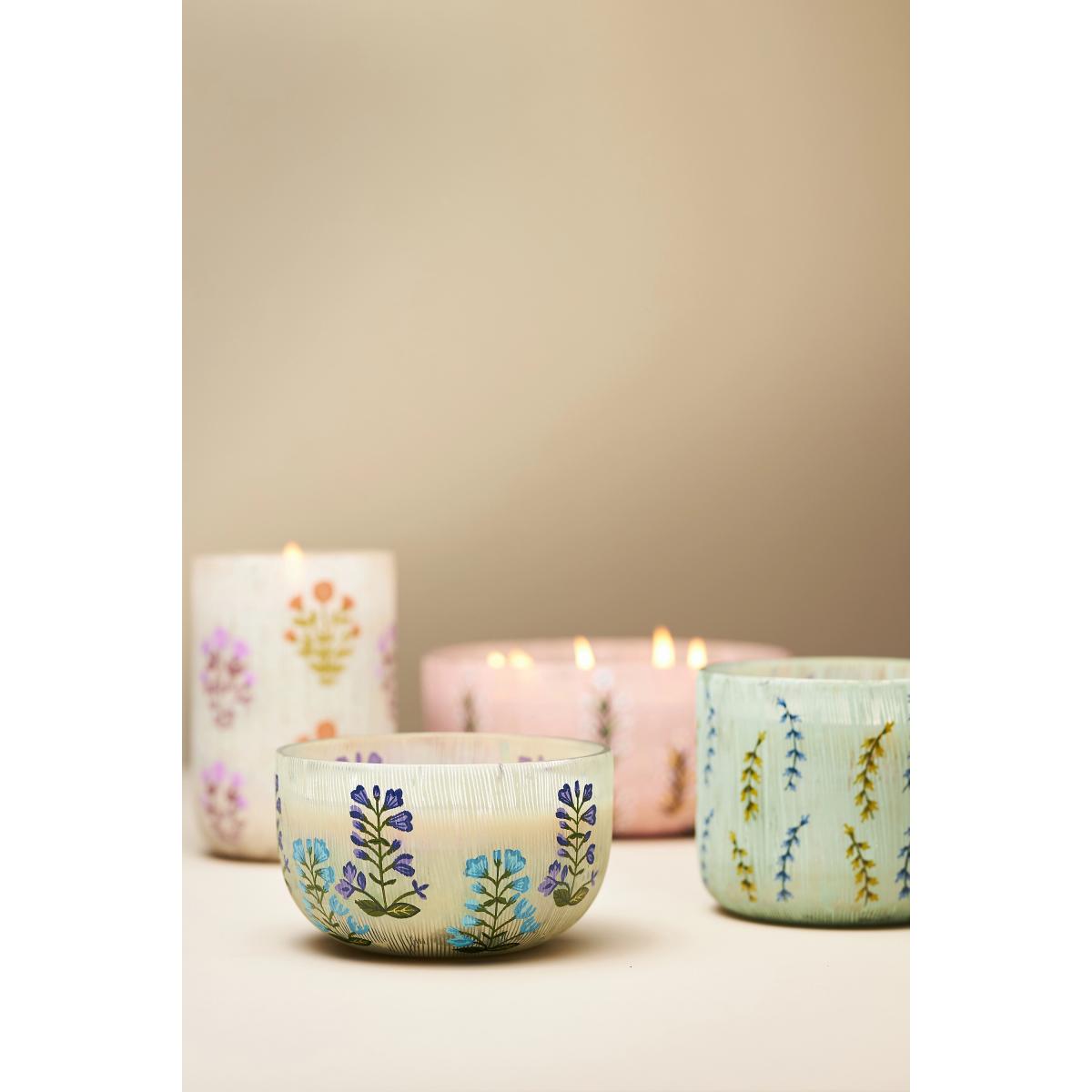 Astrid Fresh Vetiver & Sandalwood Glass Candle – image 3