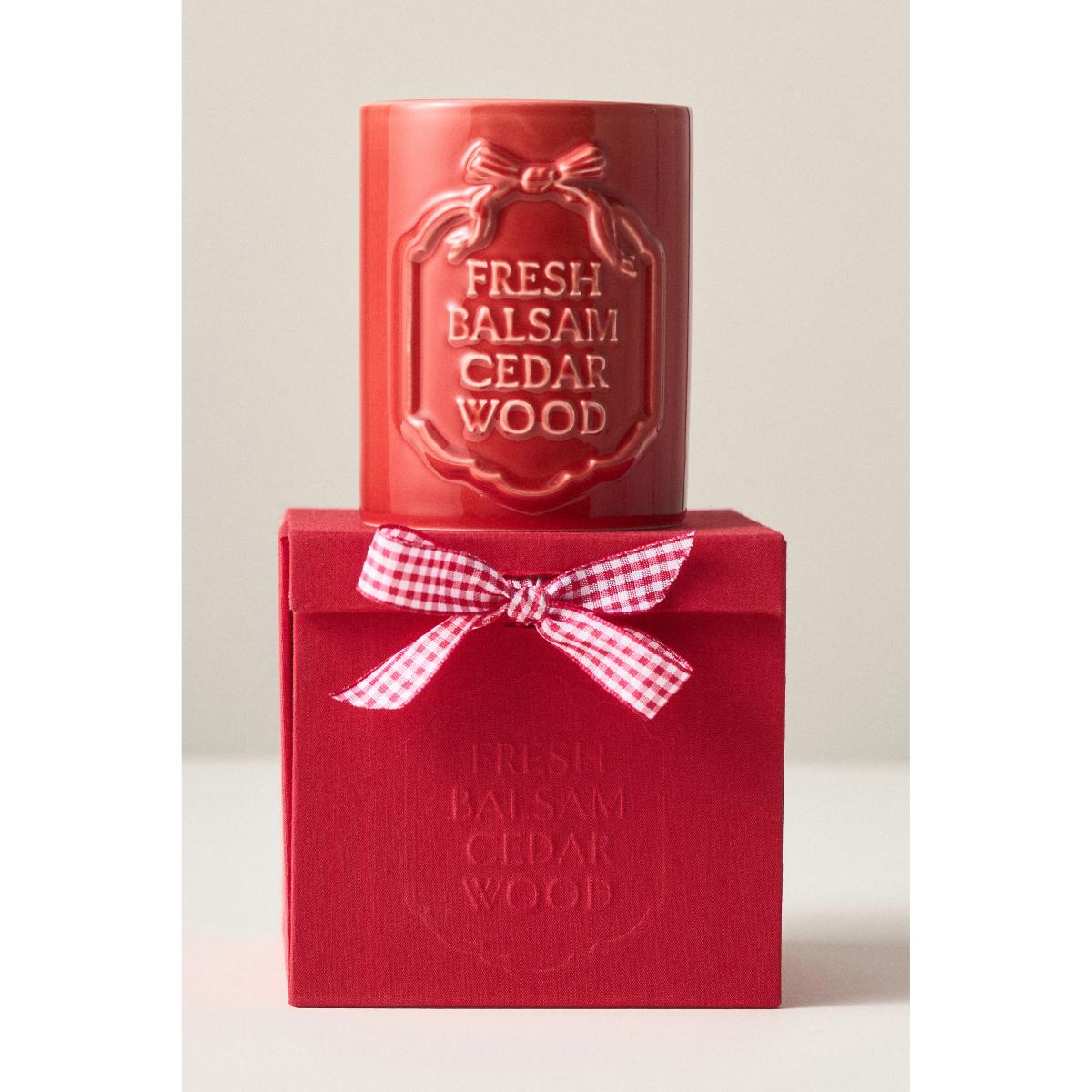 Gingham Bow Woody Fresh Balsam & Cedarwood Ceramic Boxed Candle – image 3