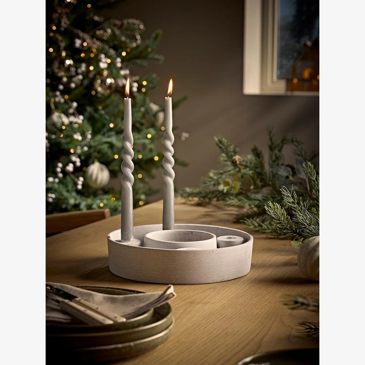 Stone Look Candle Stand – image 1