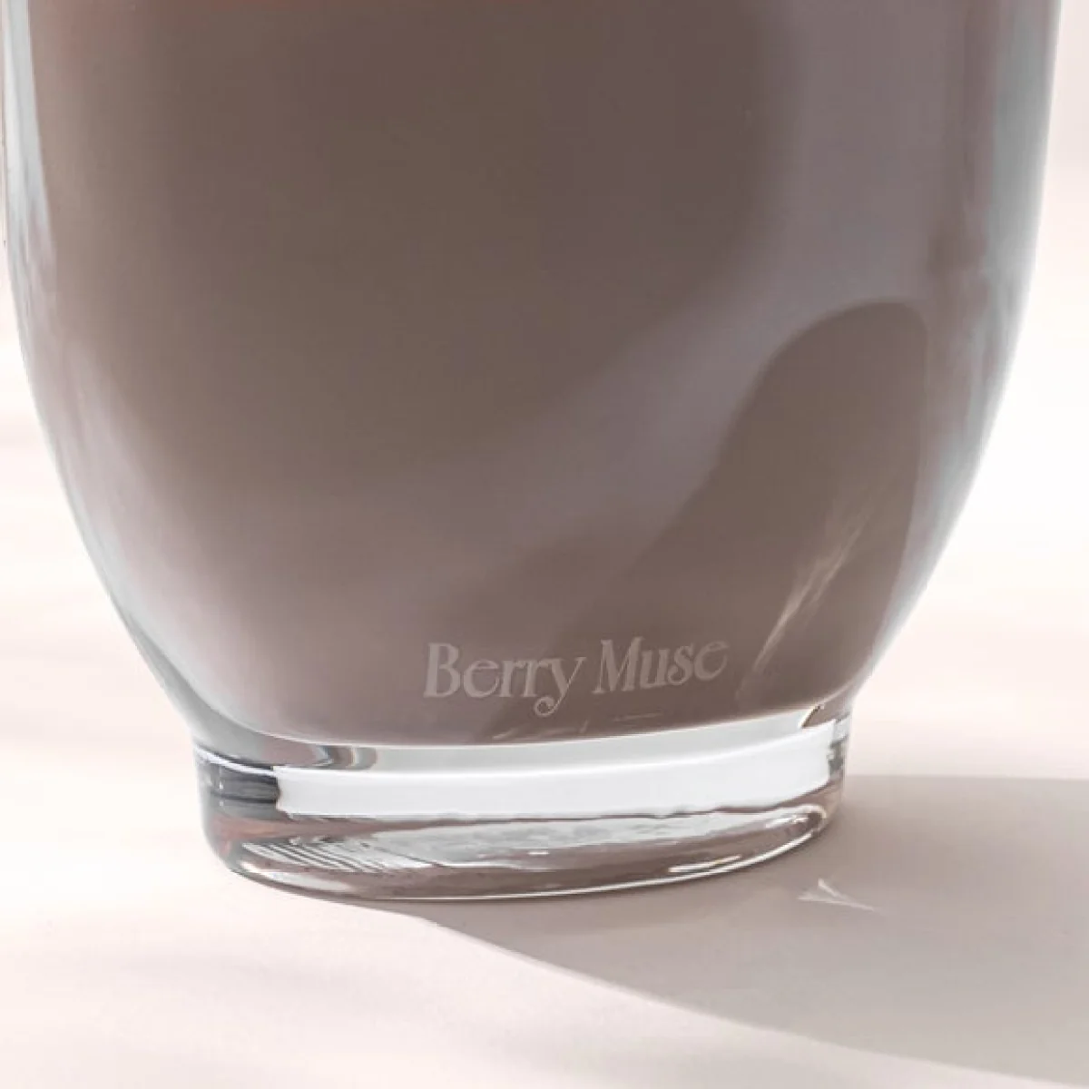 Moments Berry Muse Candle – image 4