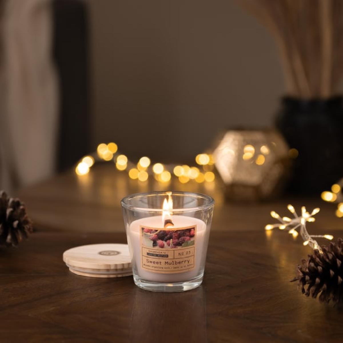 Woodwick Mulberry & Rhubarb Candle – image 2