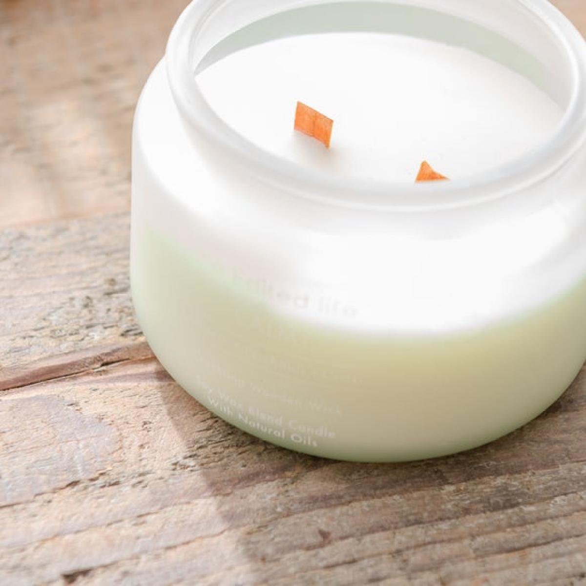 Calm Multi Wick Crackle Candle – image 3