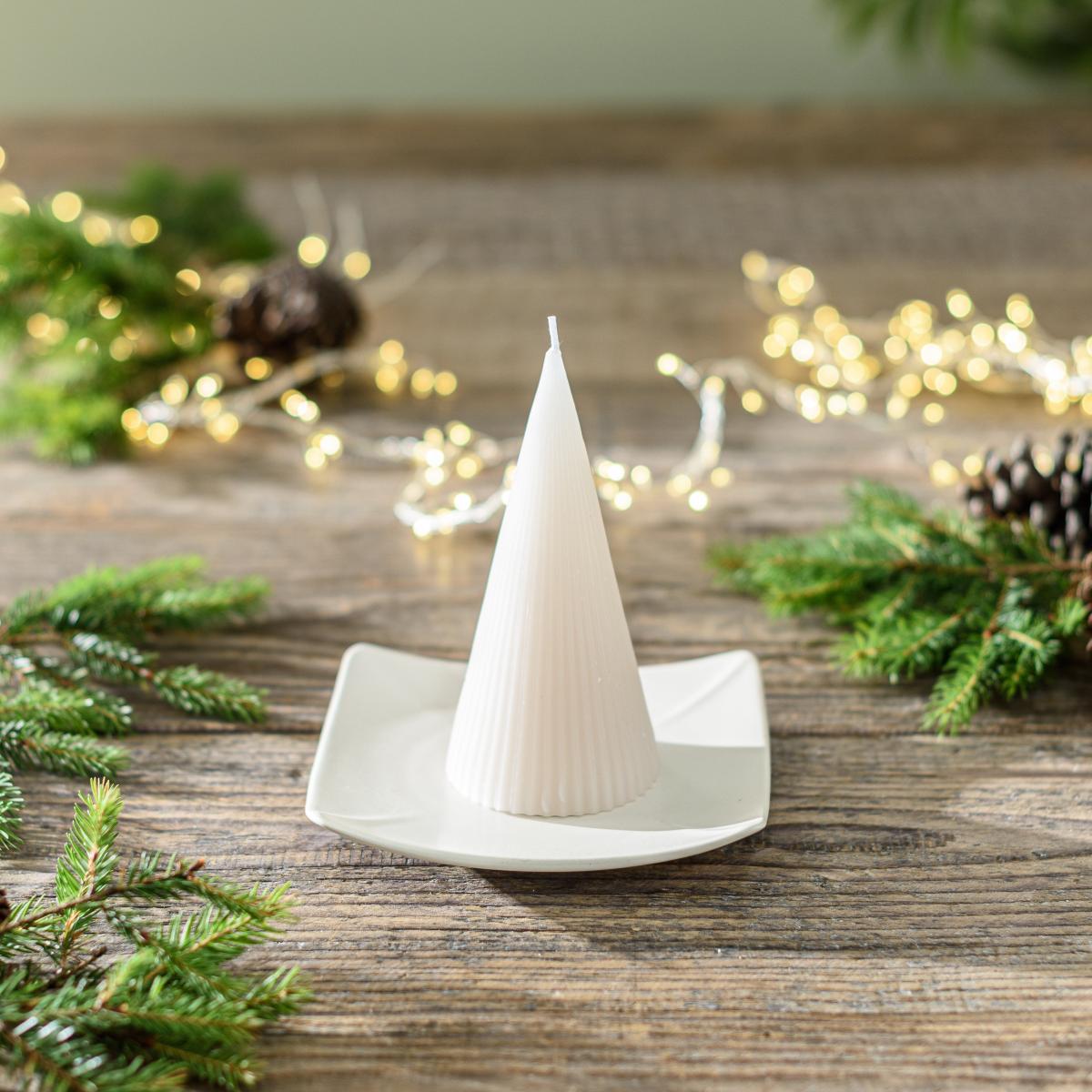 Starlight Tree Shaped Candle White – image 3