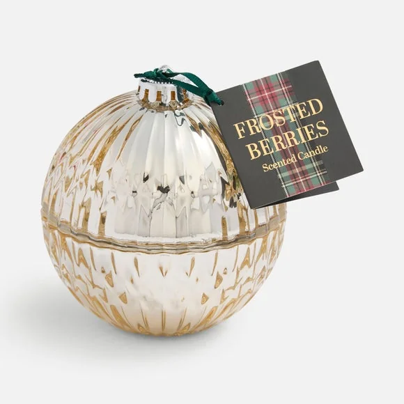 Winter Berries Bauble Candle – image 3