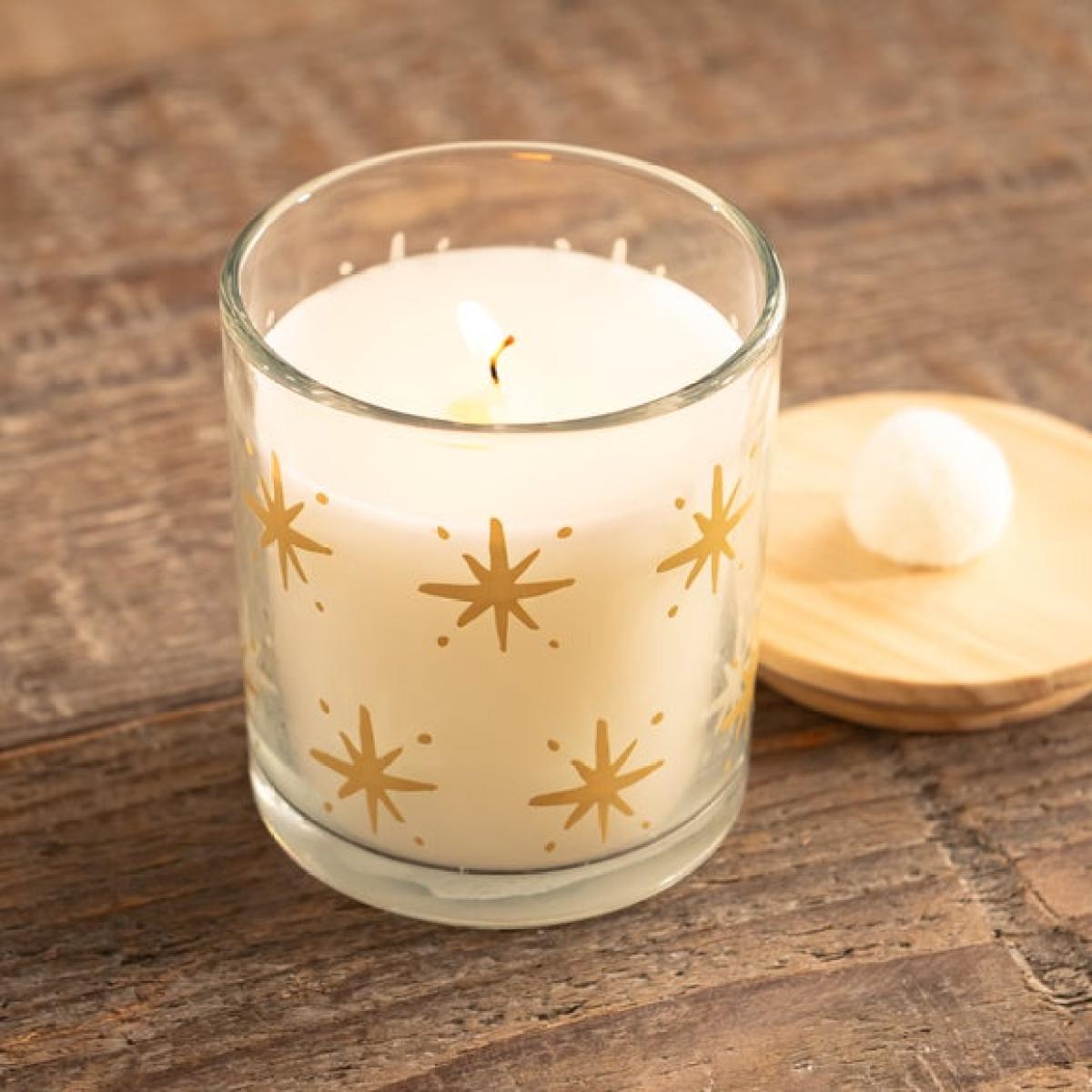Star Pom Pom Gingerbread Candle – image 2