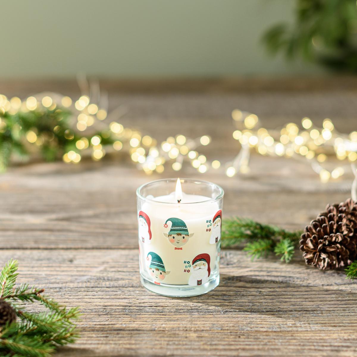 Traditional Folk Spiced Amber Pom Pom Candle – image 2