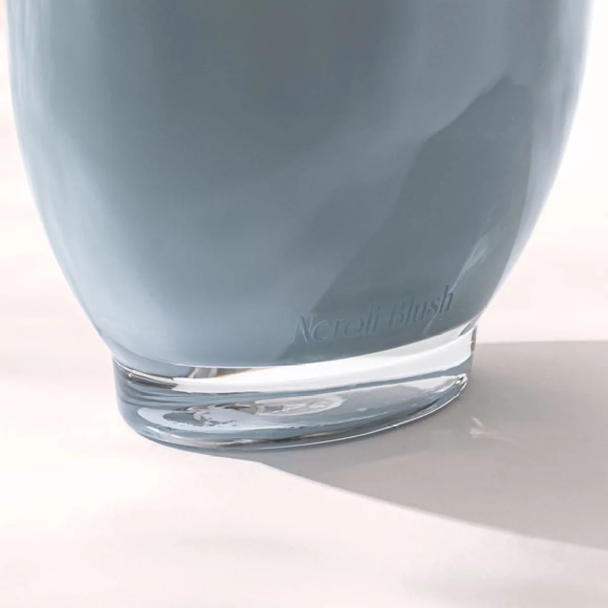 Moments Neroli Blush Candle – image 4