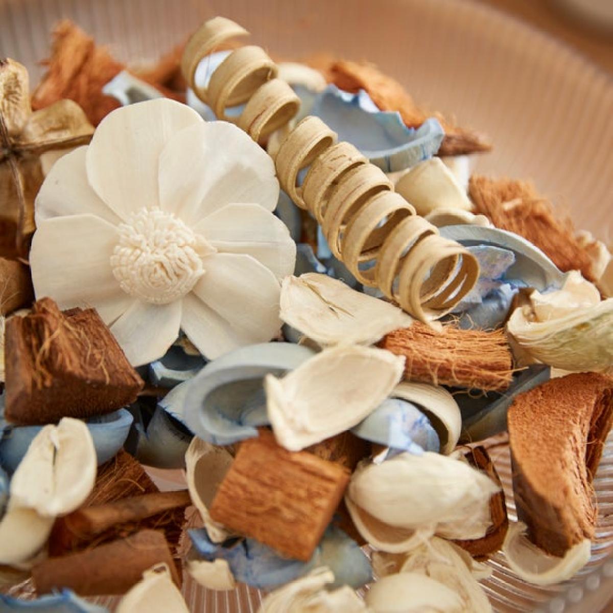 Cotton & Blossom Pot Pourri – image 2