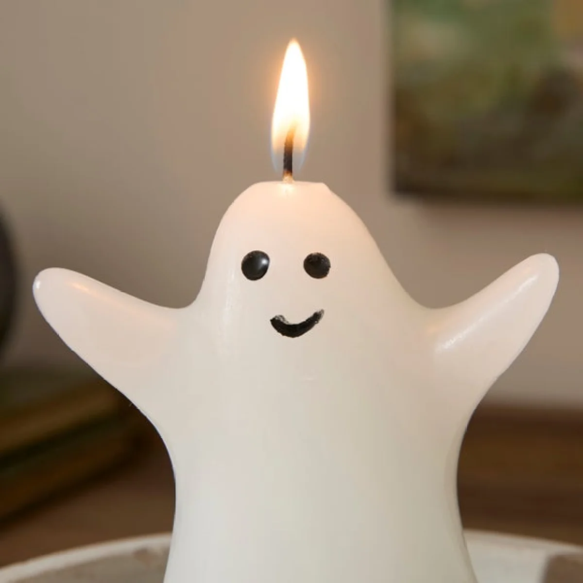 Ghost Shaped Unscented Candle – image 2