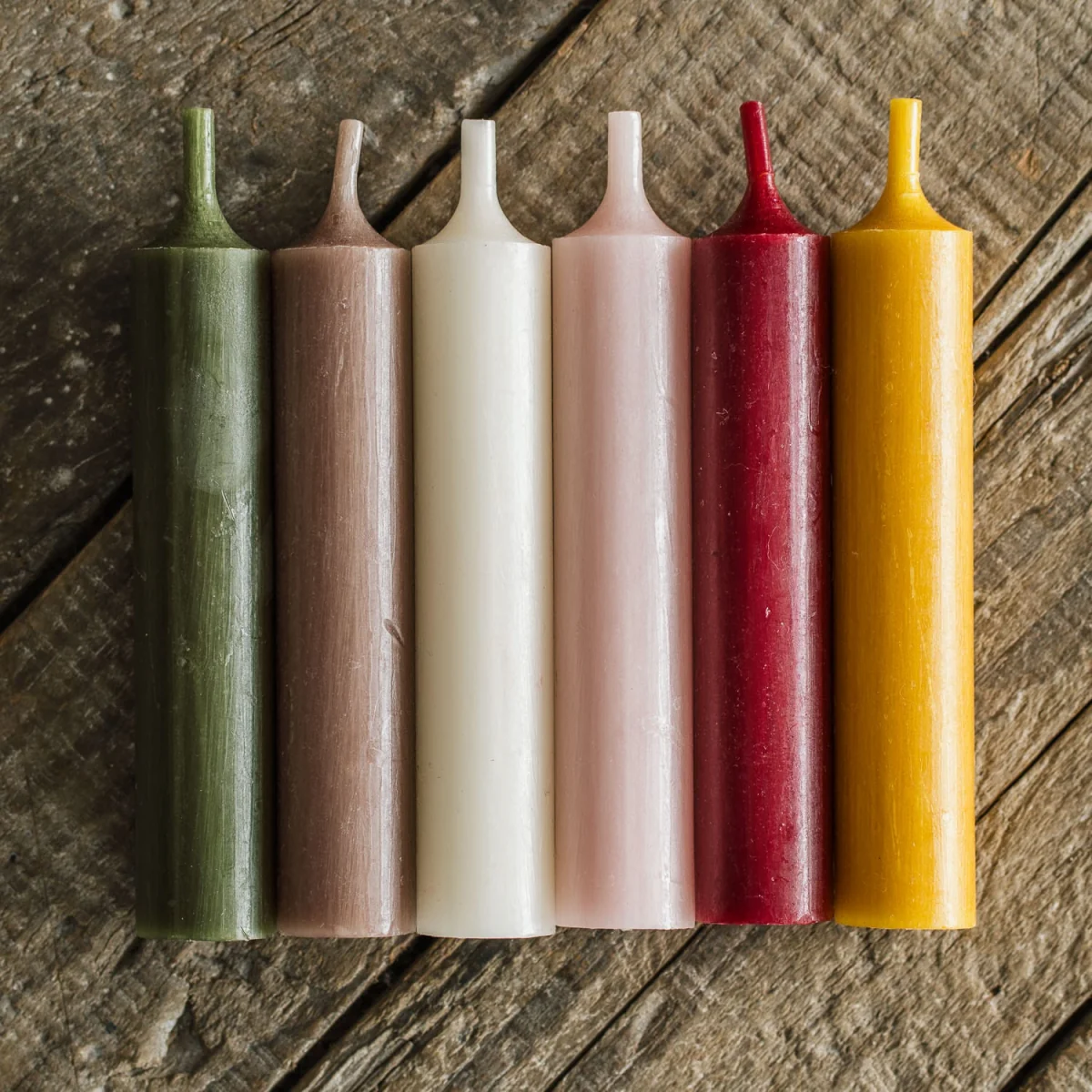 Graham and Green Short Dinner Candle - Powder Pink – image 1