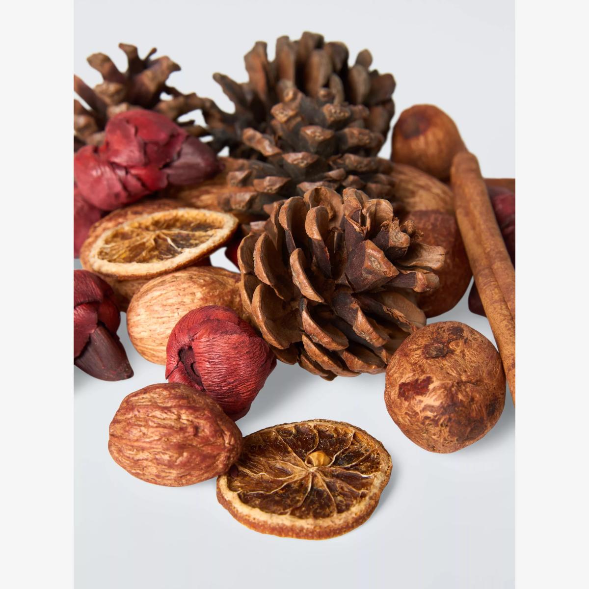 John Lewis Spiced Clementine & Pomegranate Pot Pourri – image 1