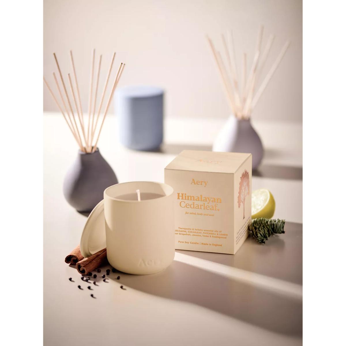 Aery Himalayan Cedarleaf Scented Candle, 280g – image 5