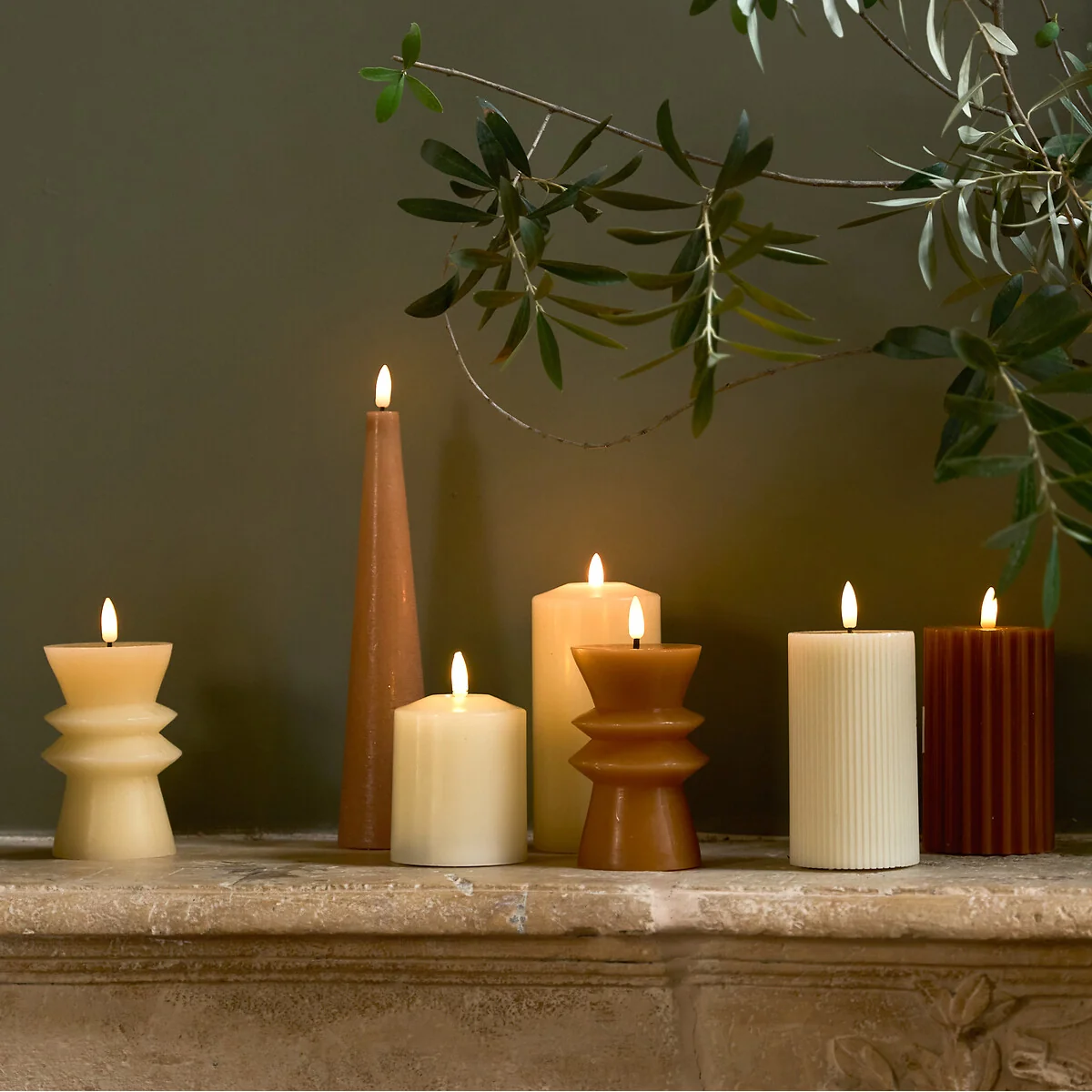 Caspar 17.5cm High LED Candle – image 2