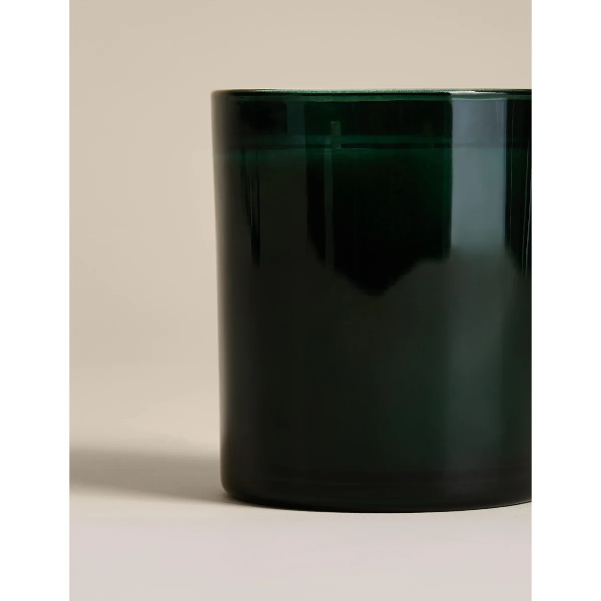 M&S Yuletide Pine and Spice Scented Candle Green Mix – image 3