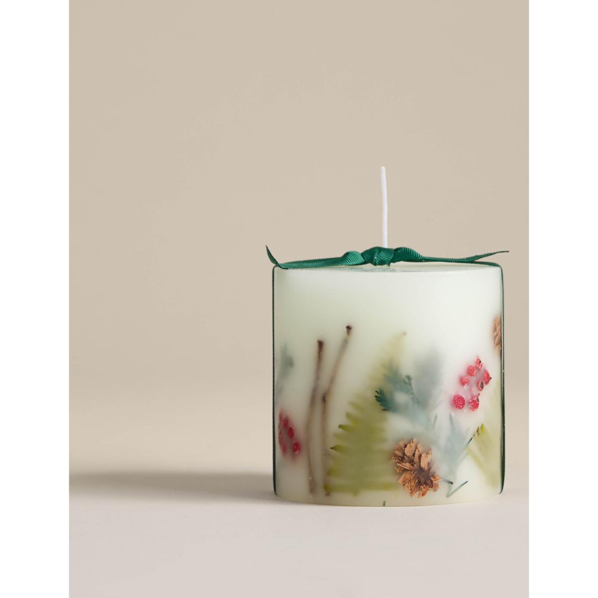 Signature Christmas Inclusion Scented Candle Multi – image 2