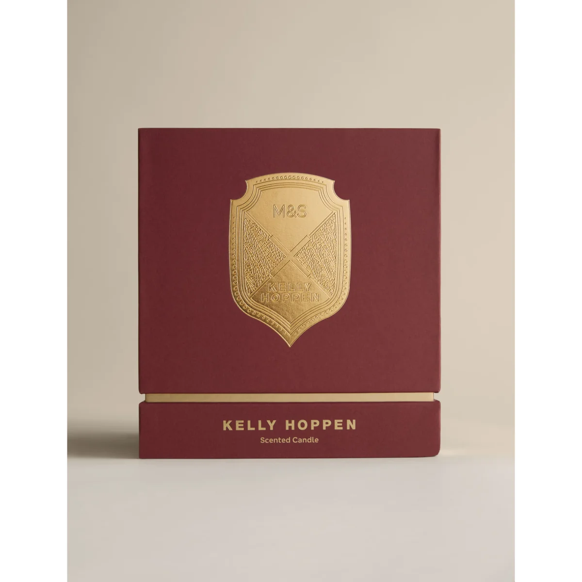 M&S Premium Christmas Joy Large Scented Candle Red Mix – image 2
