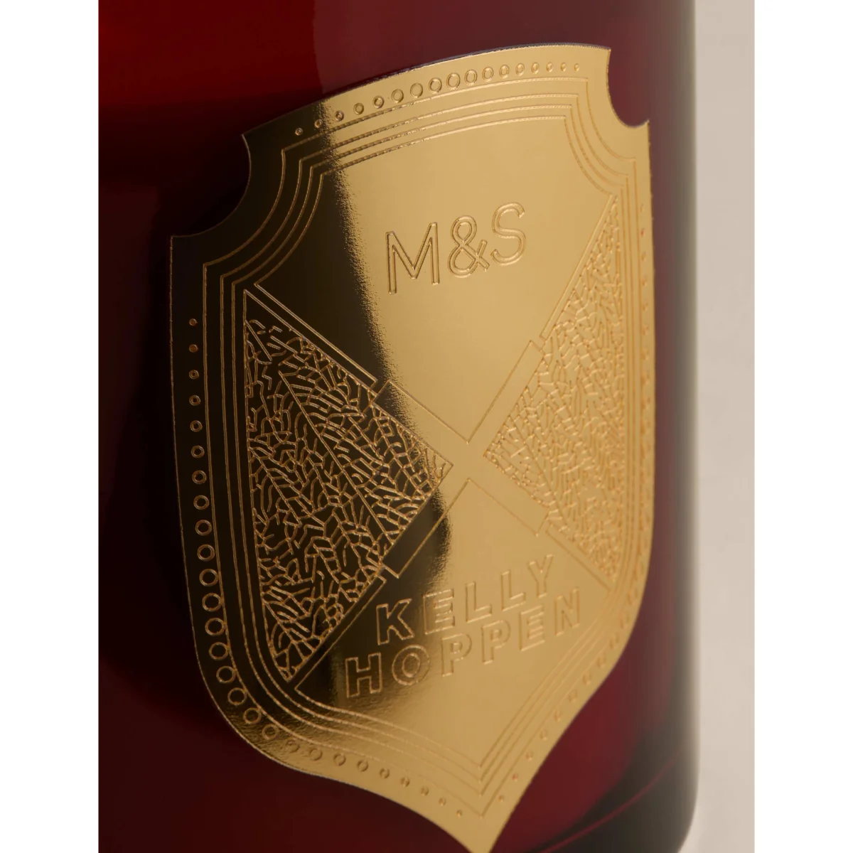M&S Premium Christmas Joy Large Scented Candle Red Mix – image 4
