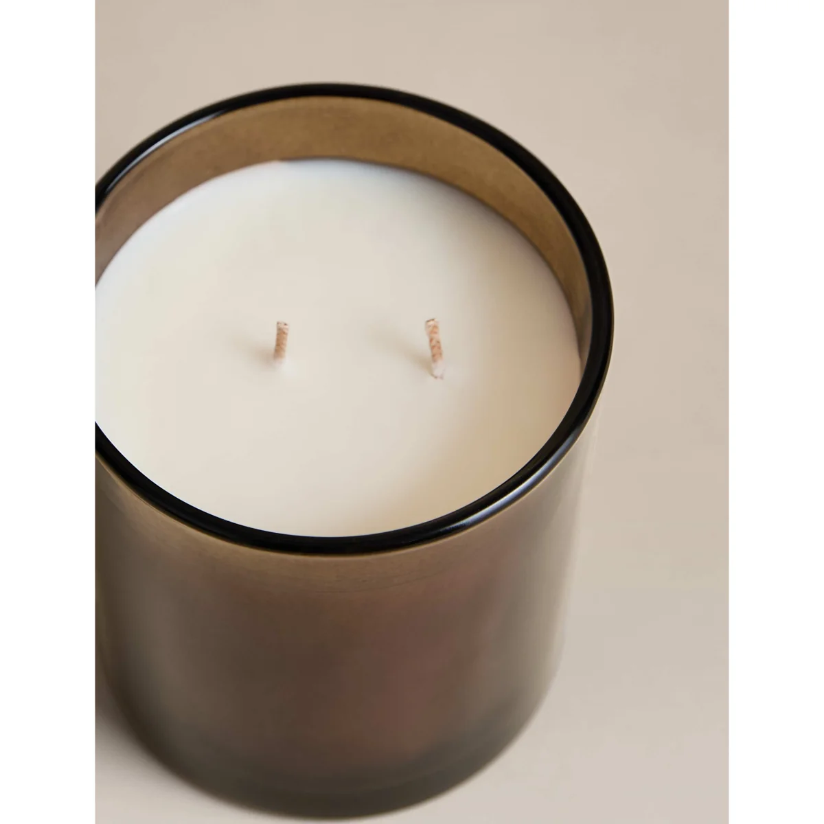 M&S Frankincense & Myrrh Scented Candle Light Buff – image 2