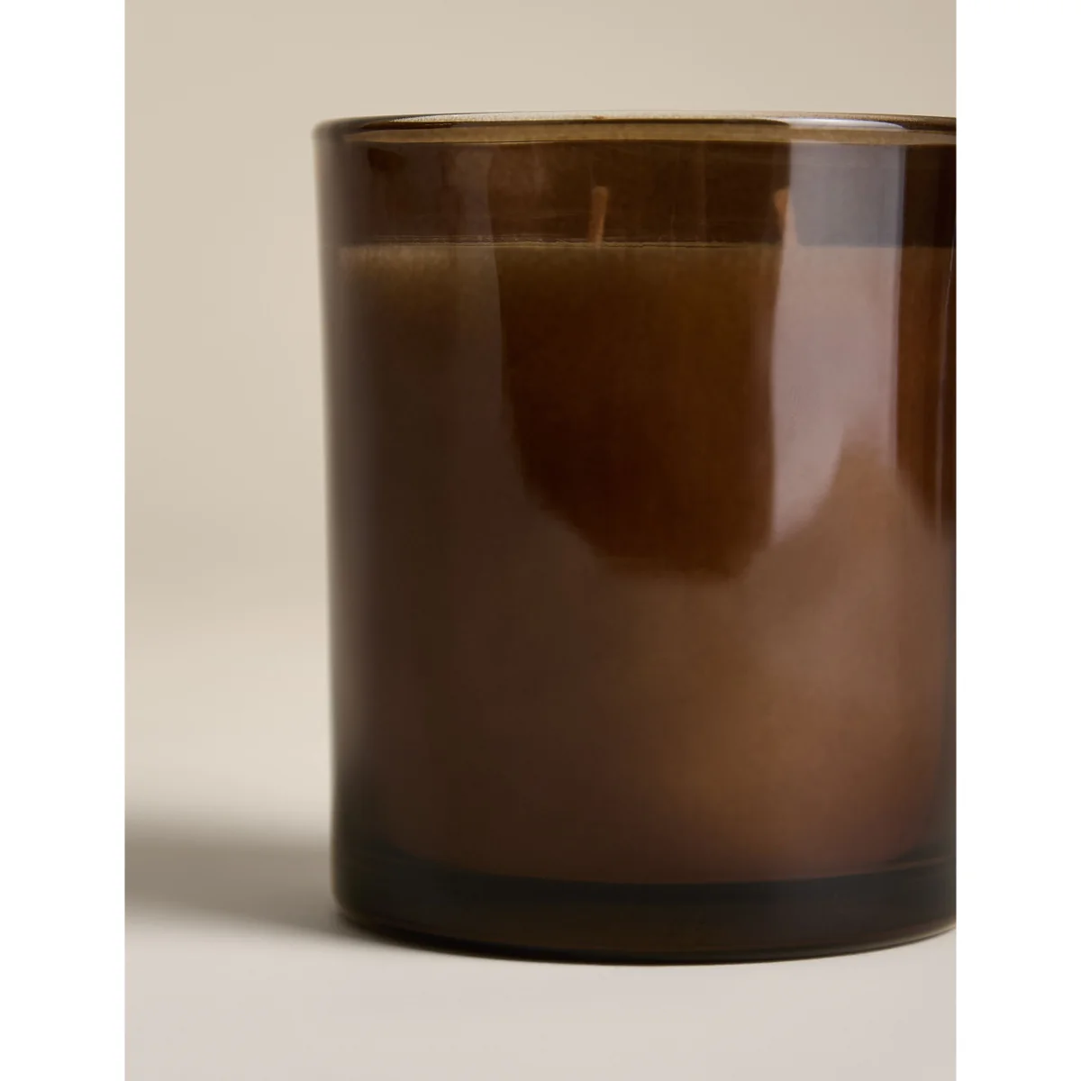 M&S Frankincense & Myrrh Scented Candle Light Buff – image 3