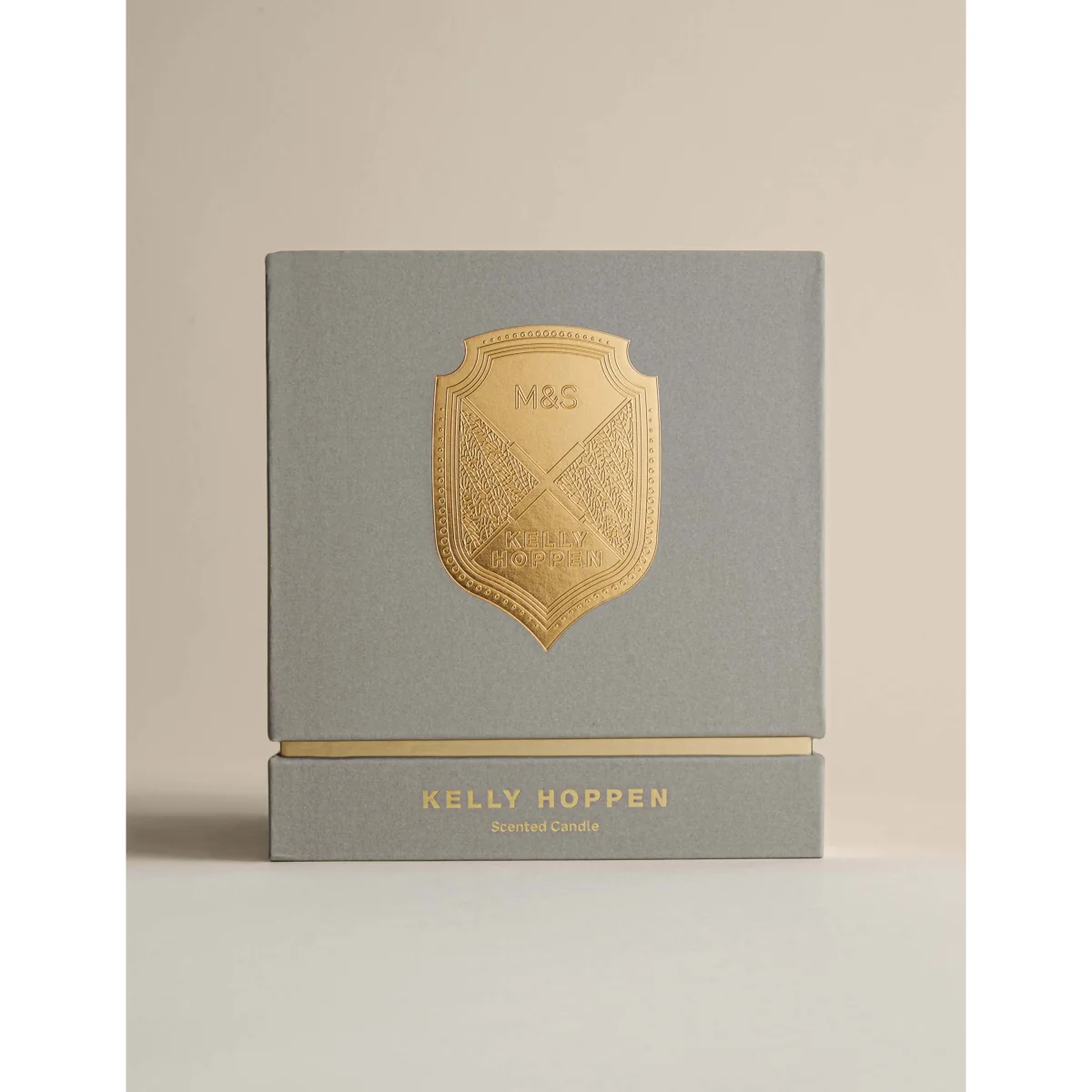 M&S Premium No.4 Large Candle Taupe – image 2