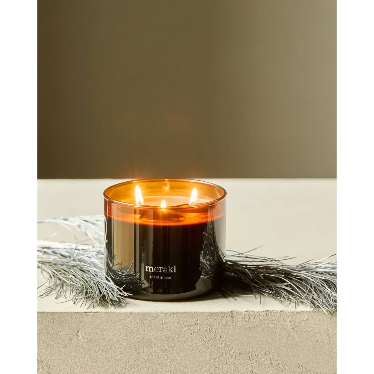 Meraki Meraki scented candle 60 hours Silent amber – image 3
