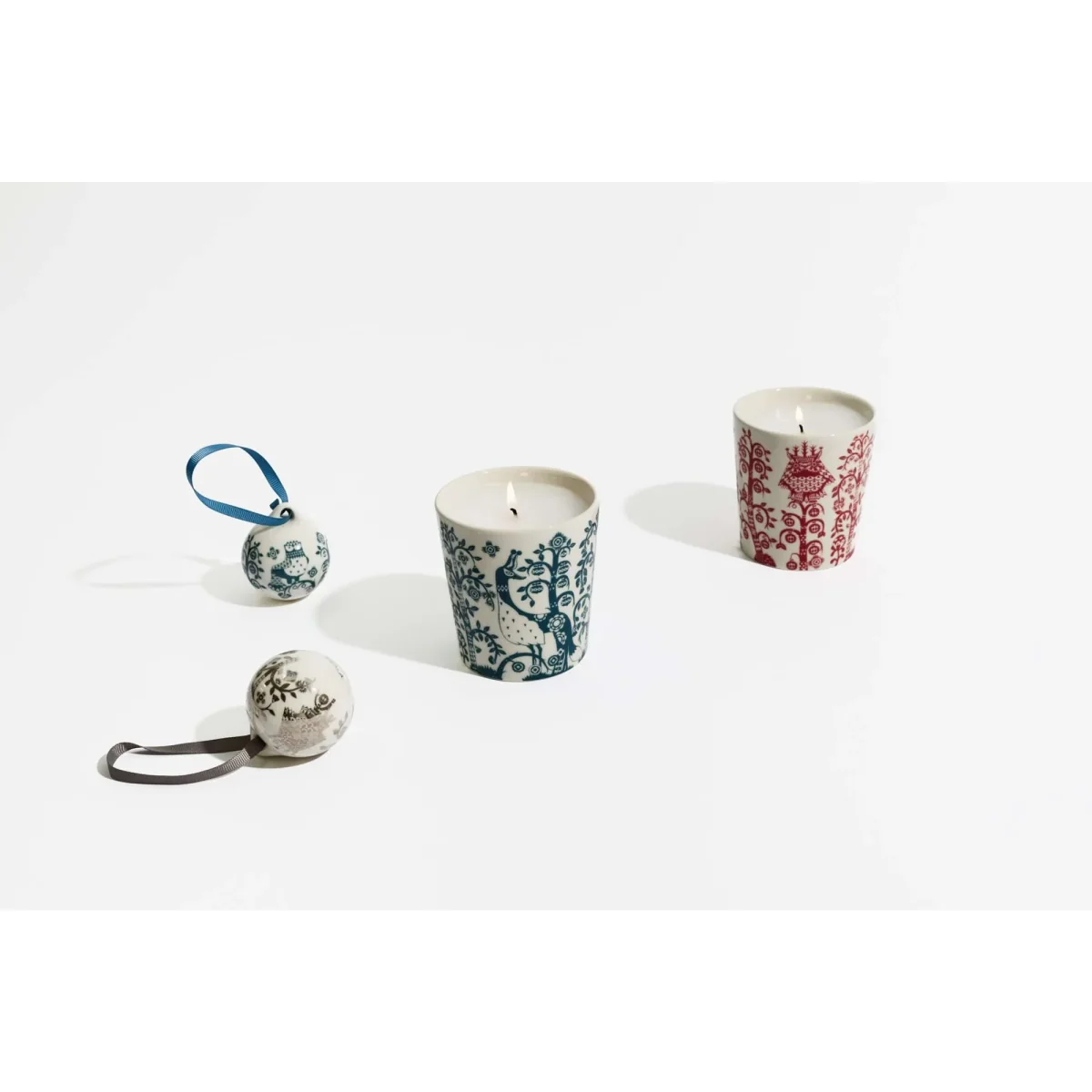 Iittala Taika candle Pomegranate red 9 cm – image 4