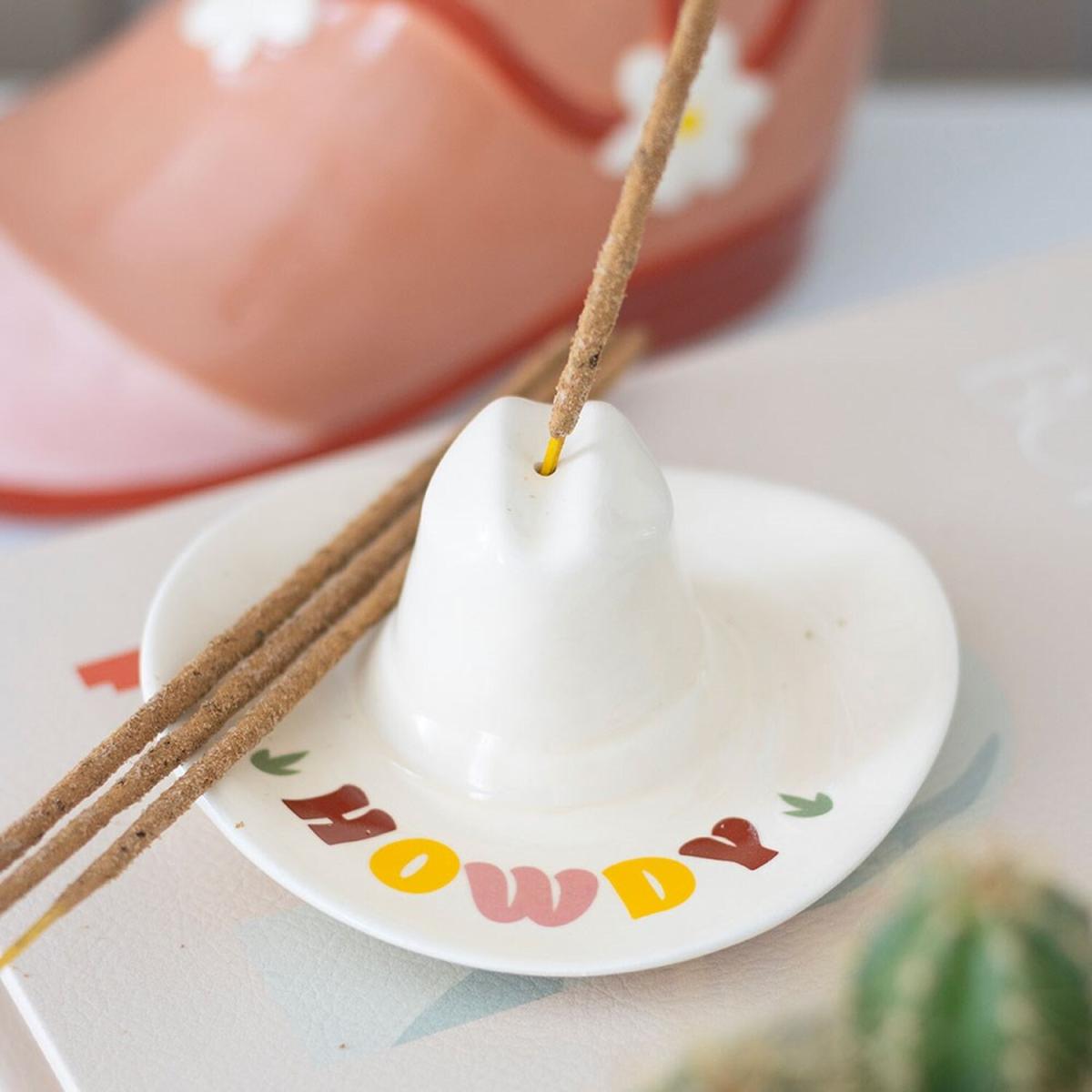Ceramic Howdy Cowboy Hat Incense Stick Holder - White