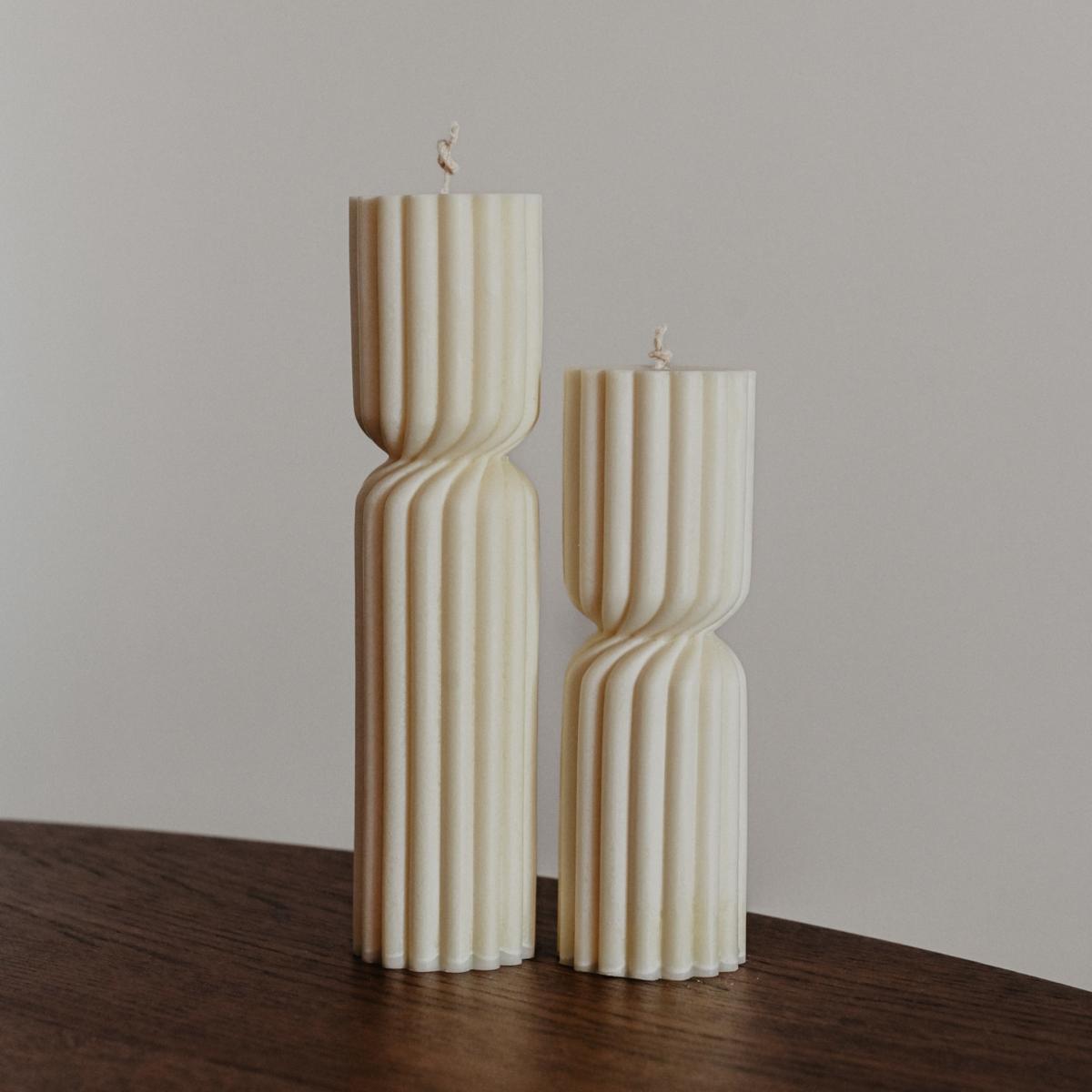 White Twist Ribbed Pillar Candle Set | Studio Üm – image 2