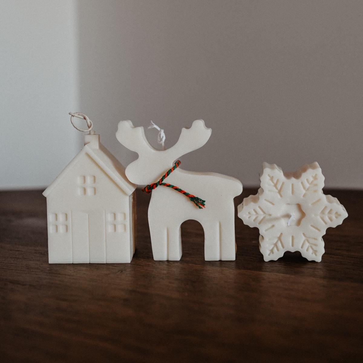 White Scandi Christmas Candles Set | Studio Üm – image 2