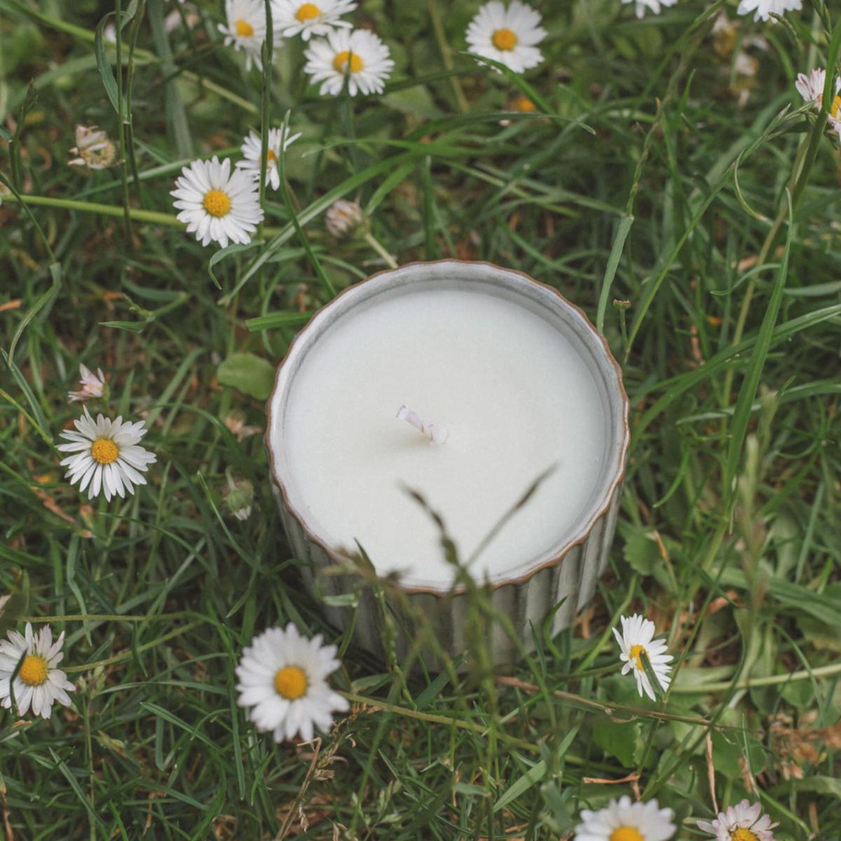 Neutrals / White Summer Candle: English Country Garden Candle | Theta Naturals Co. – image 3