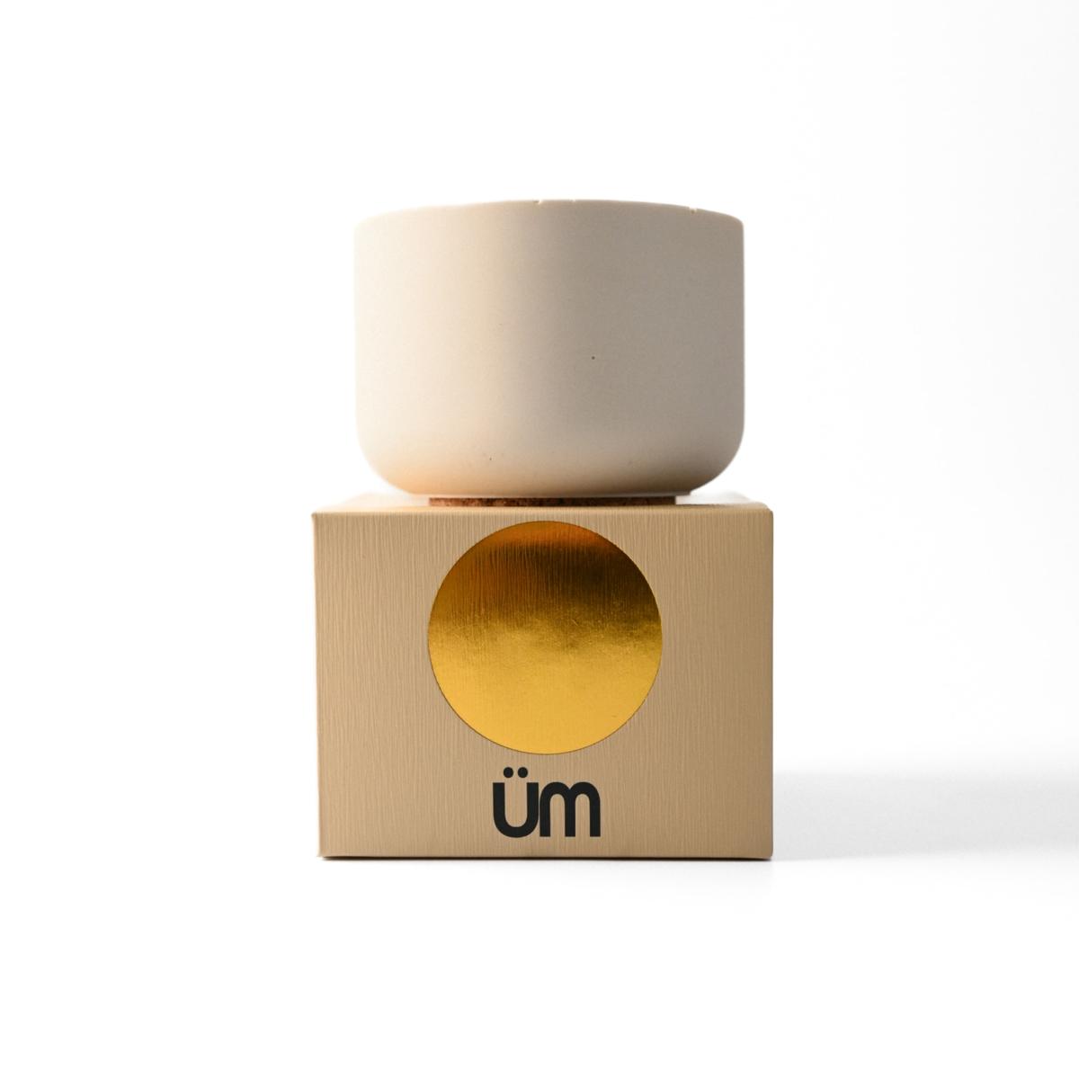White Tropical Jam Scented Candle | Studio Üm – image 2