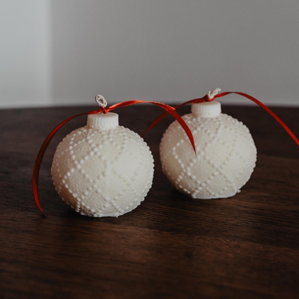 White Pearled Christmas Ball Candles Set | Studio Üm – image 2