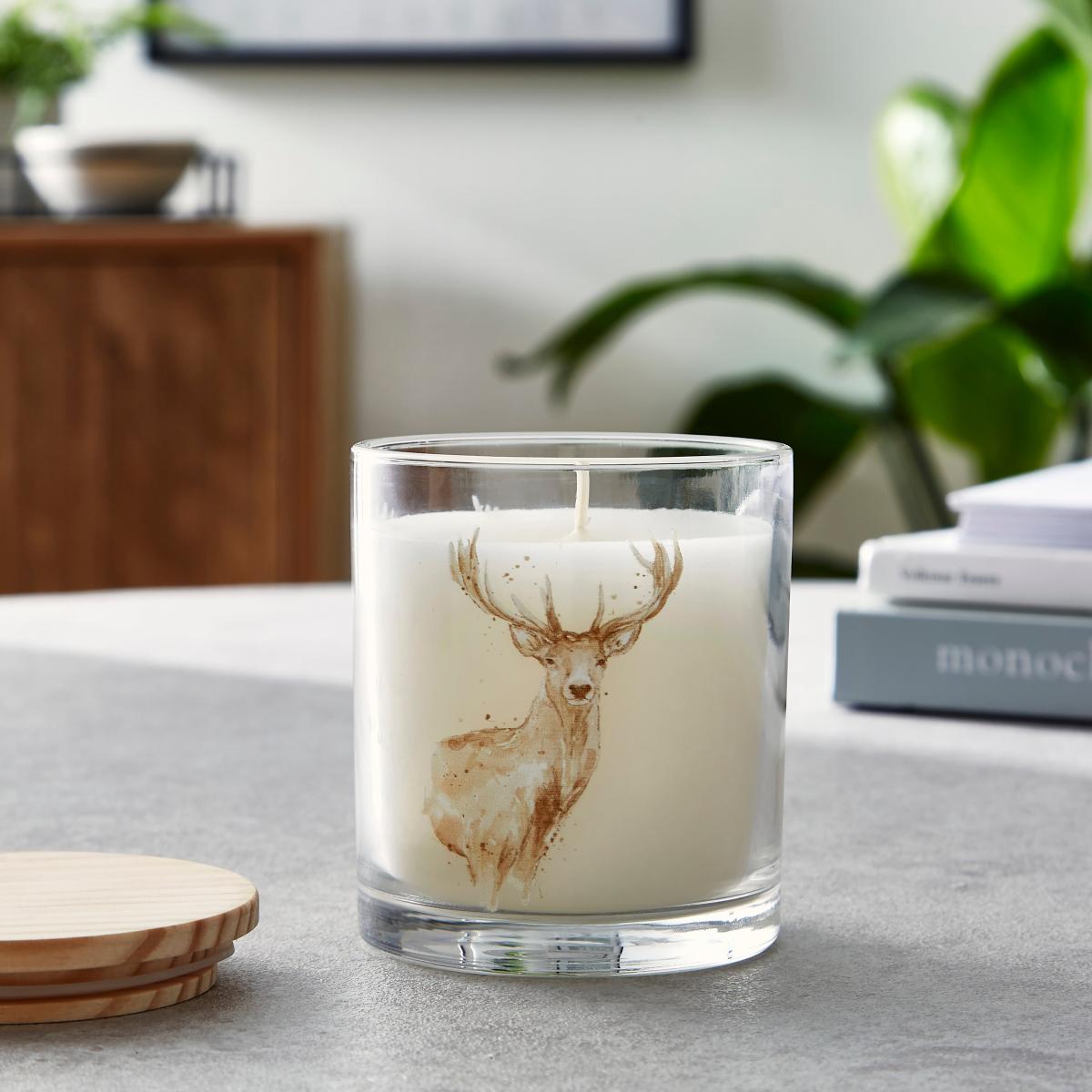 Stag Sandalwood Candle Natural – image 2
