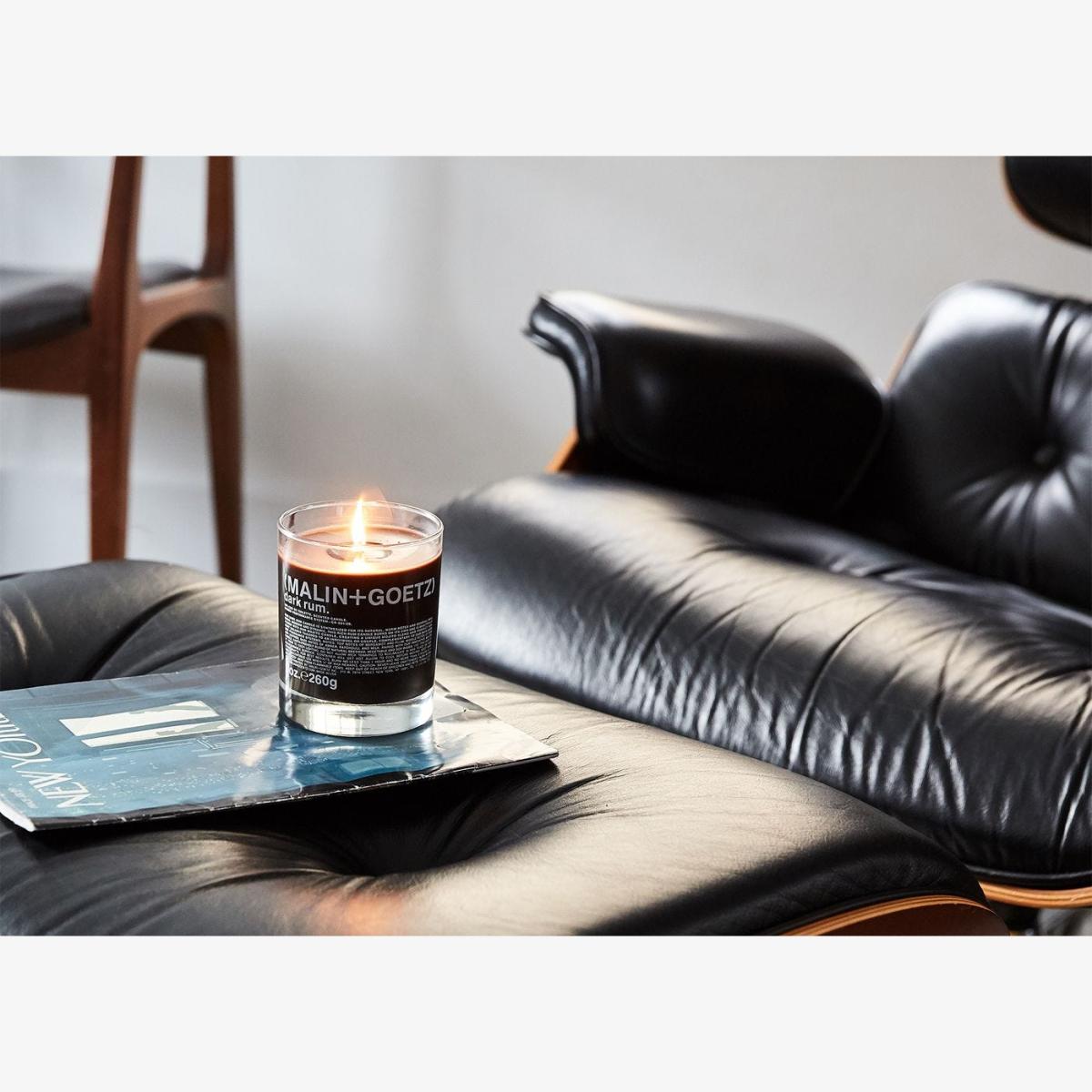 MALIN+GOETZ Dark Rum Scented Candle – image 1