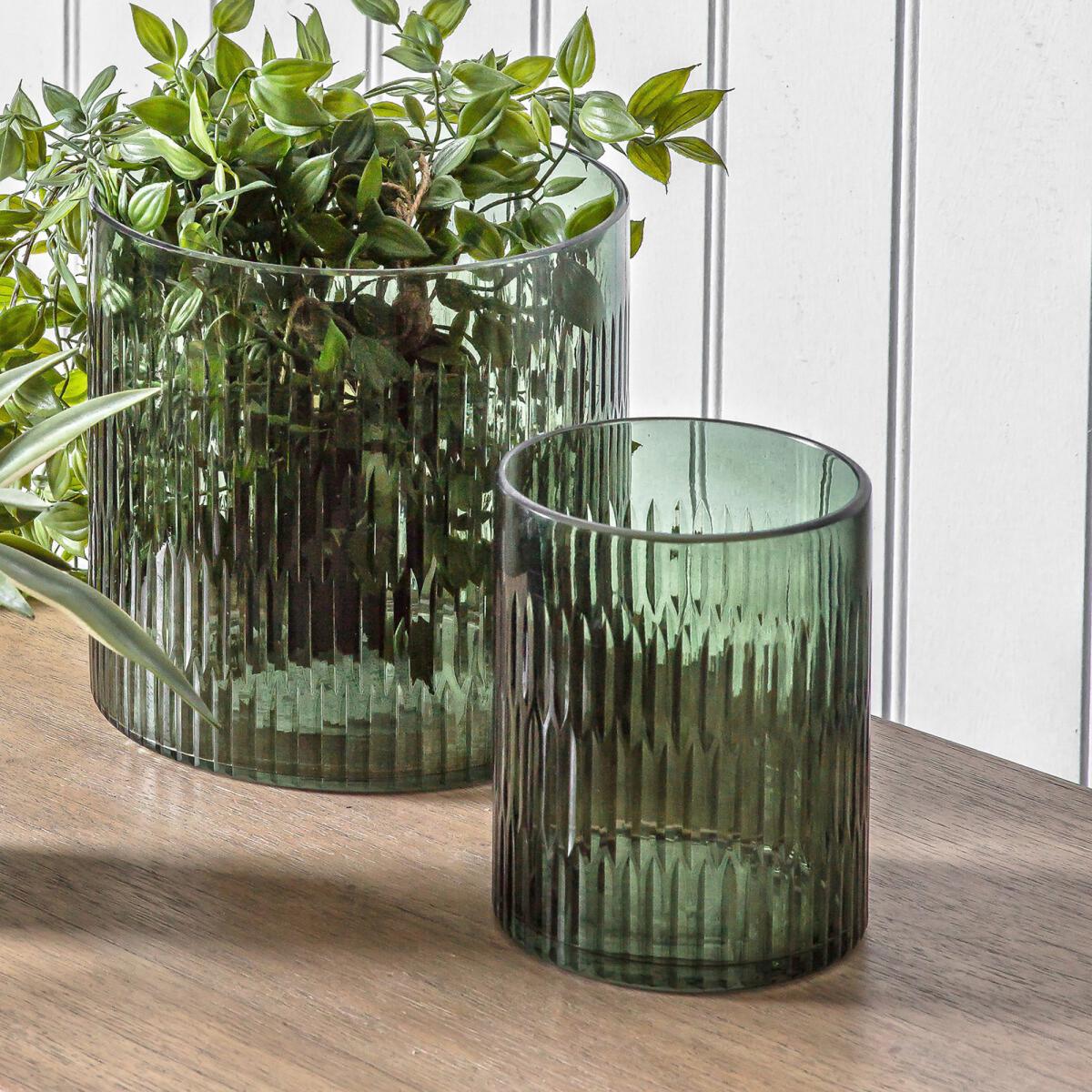 15cm Green Textured Candle Holder – image 2